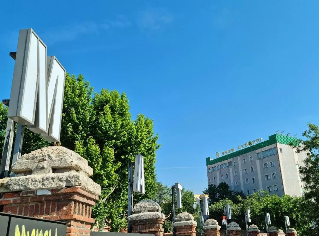 Property building in Hotel Gran Legazpi