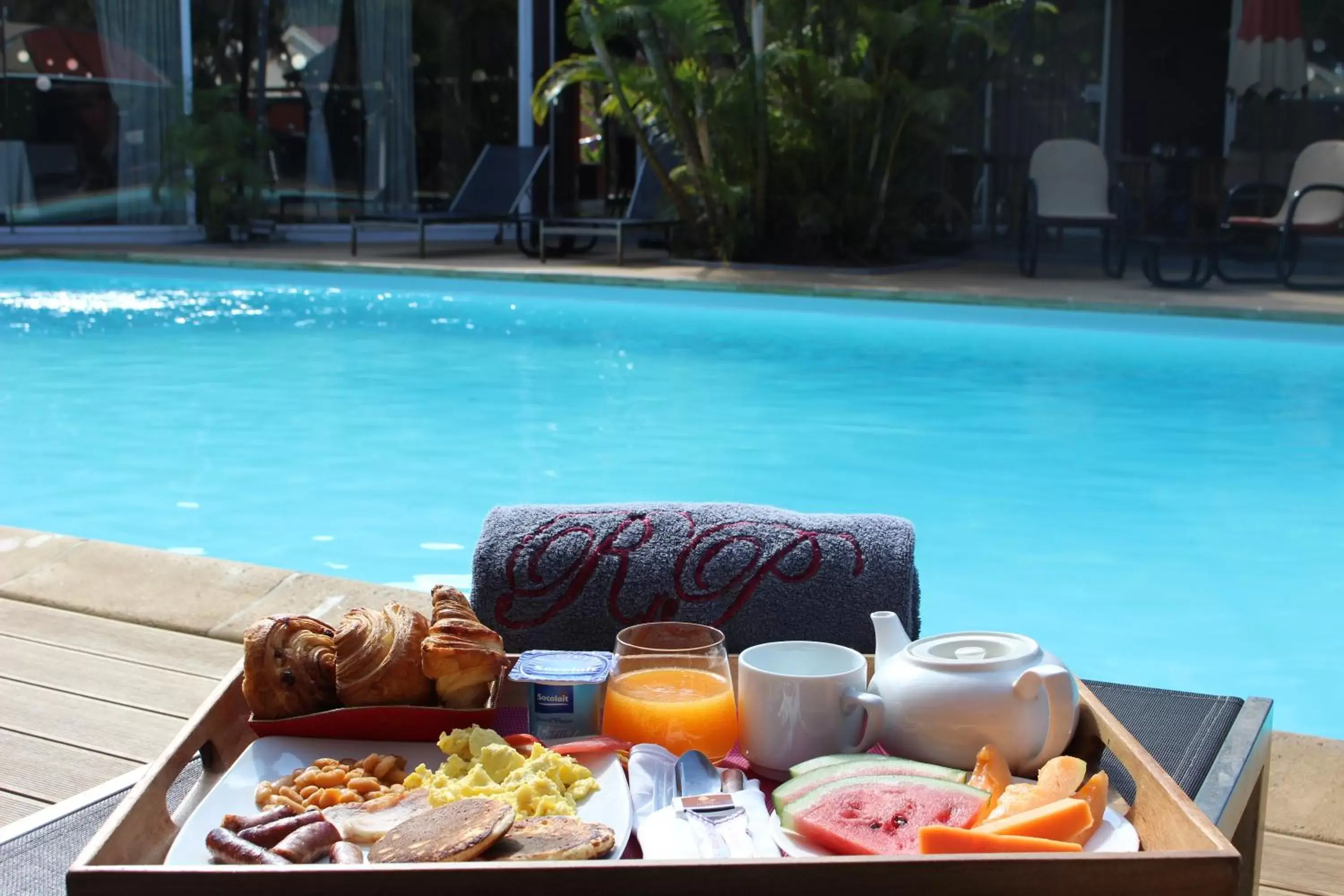 Breakfast, Swimming Pool in Relais des Plateaux & Spa– Ivato International Airport