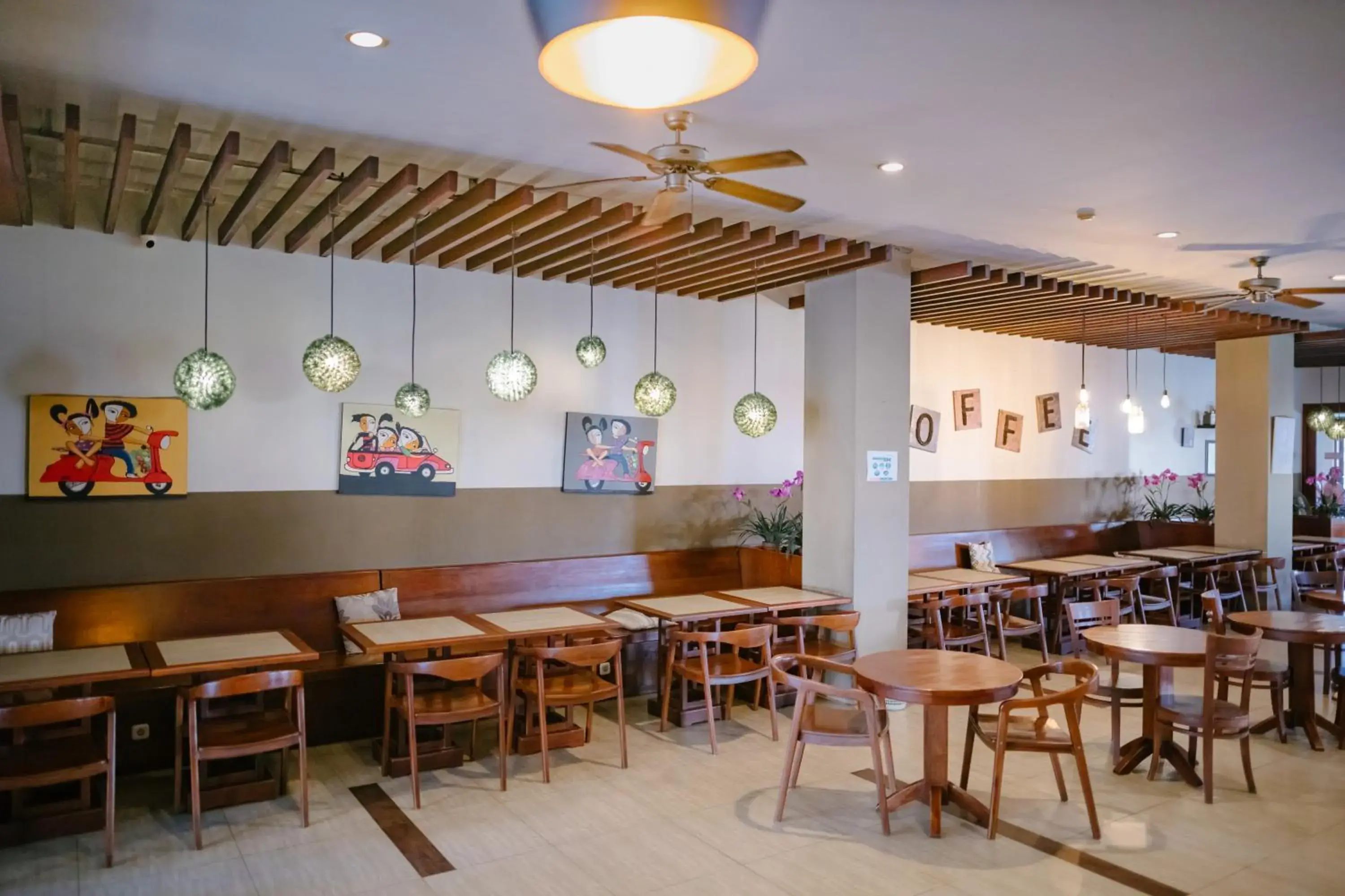 Restaurant/Places to Eat in Biz Hotel Ambon
