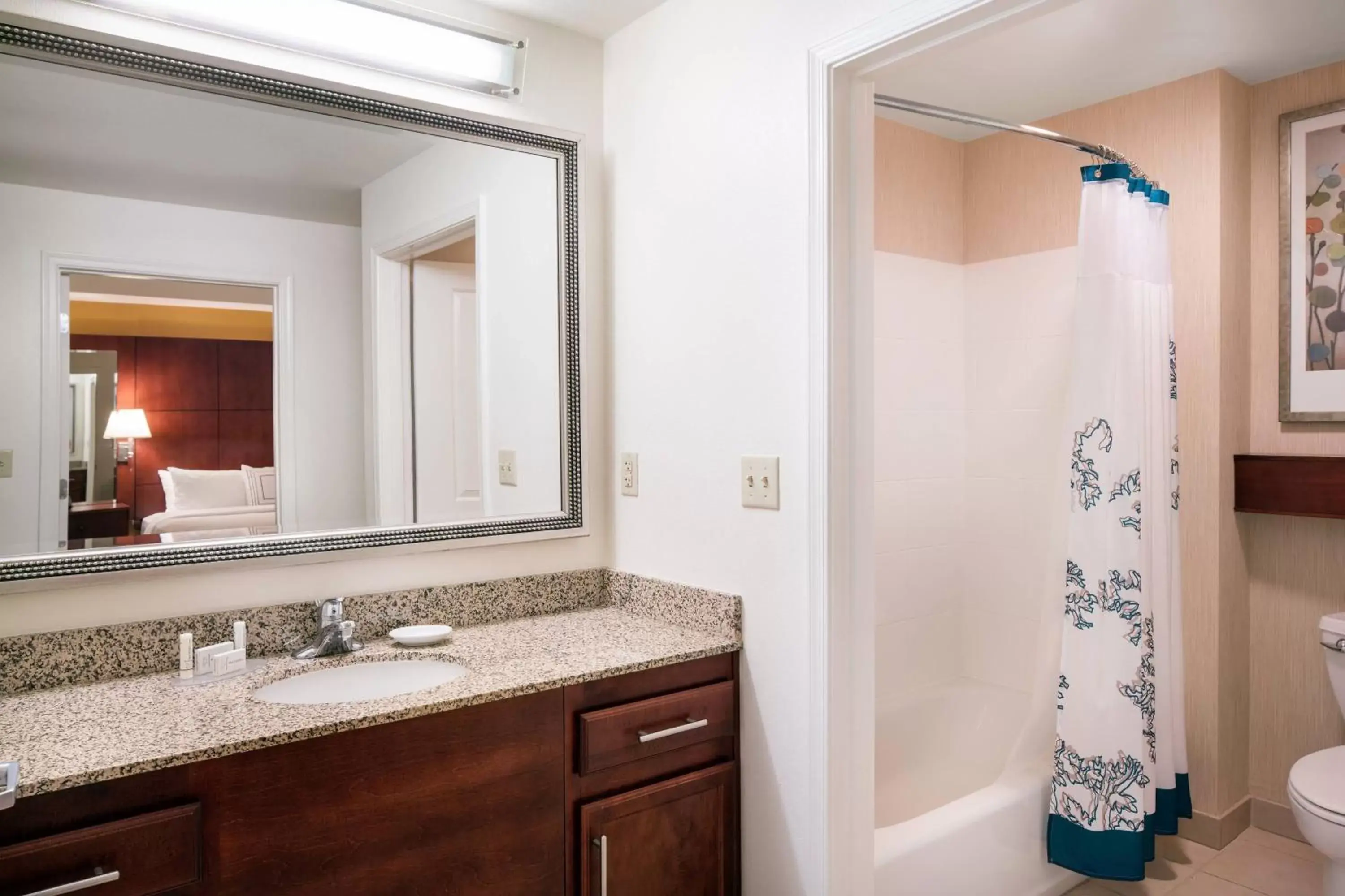 Bathroom in Residence Inn Phoenix Desert View at Mayo Clinic