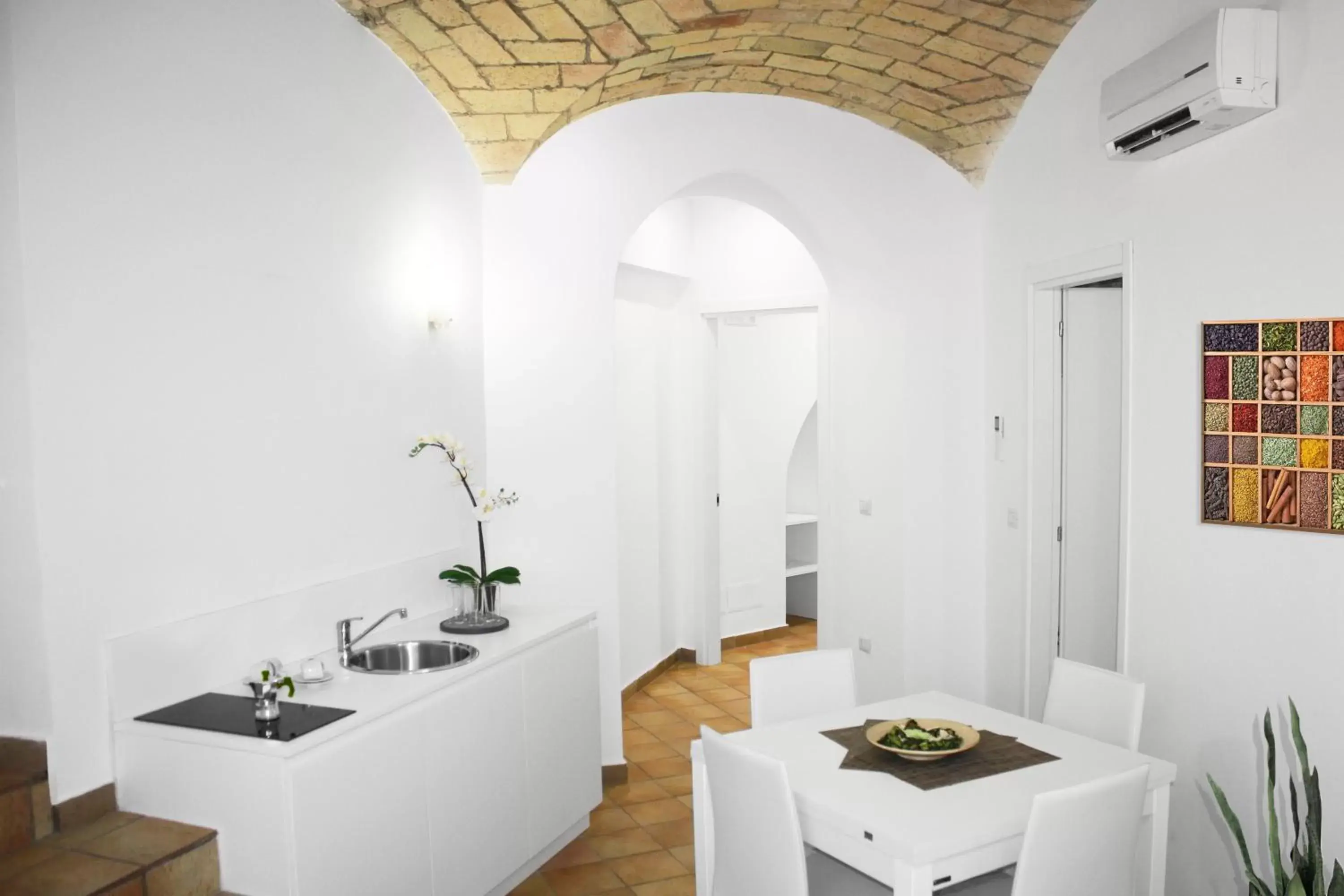 Kitchen or kitchenette, Restaurant/Places to Eat in Roma Resort Colosseum