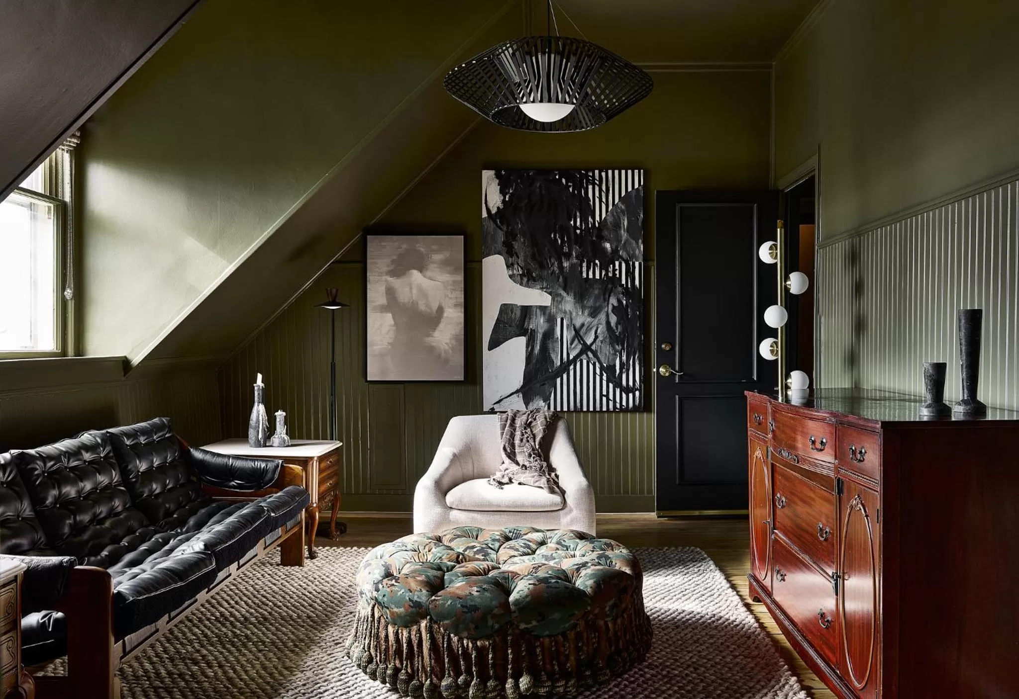 Living room in Blind Tiger Burlington