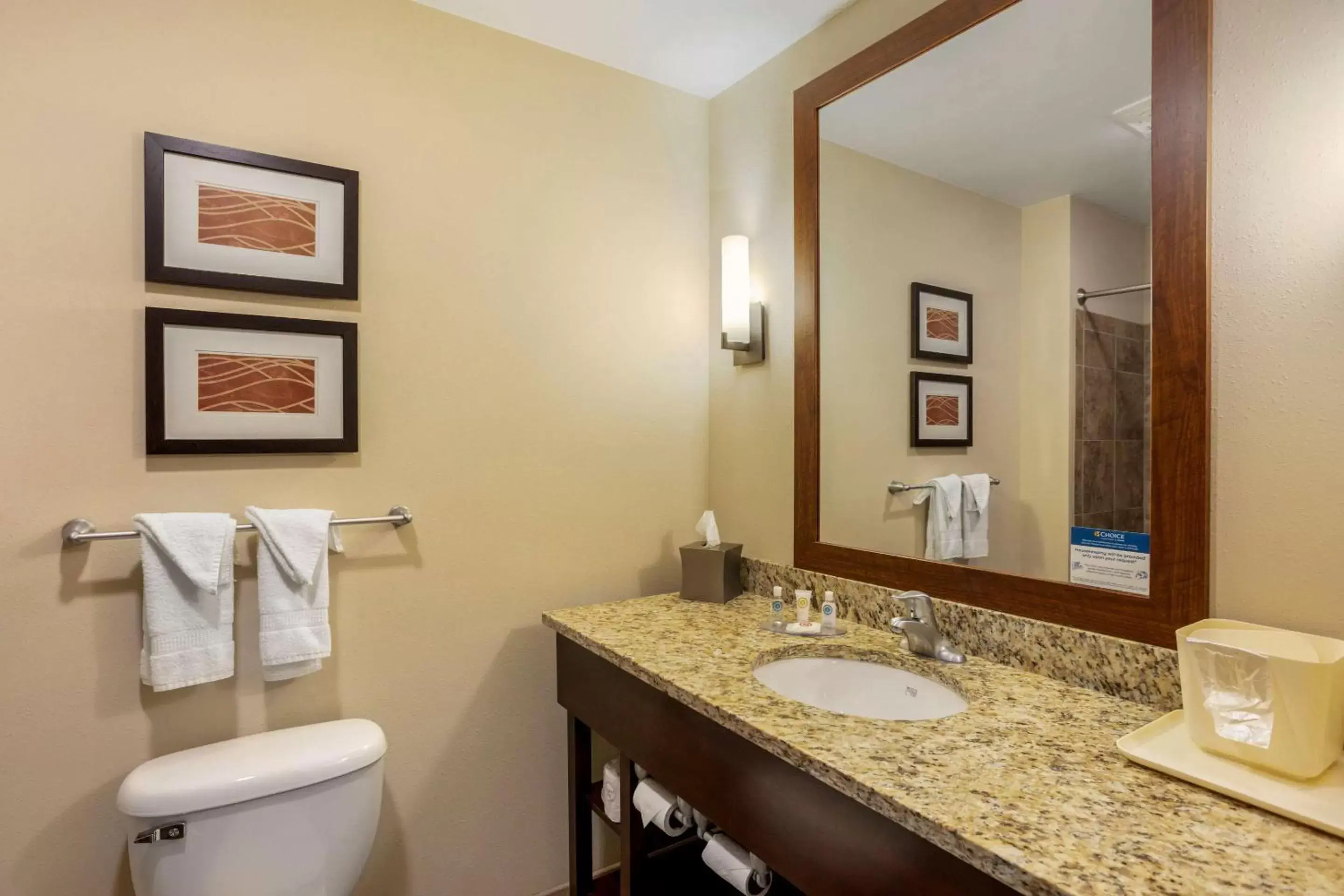 Bedroom, Bathroom in Comfort Inn & Suites Sayre