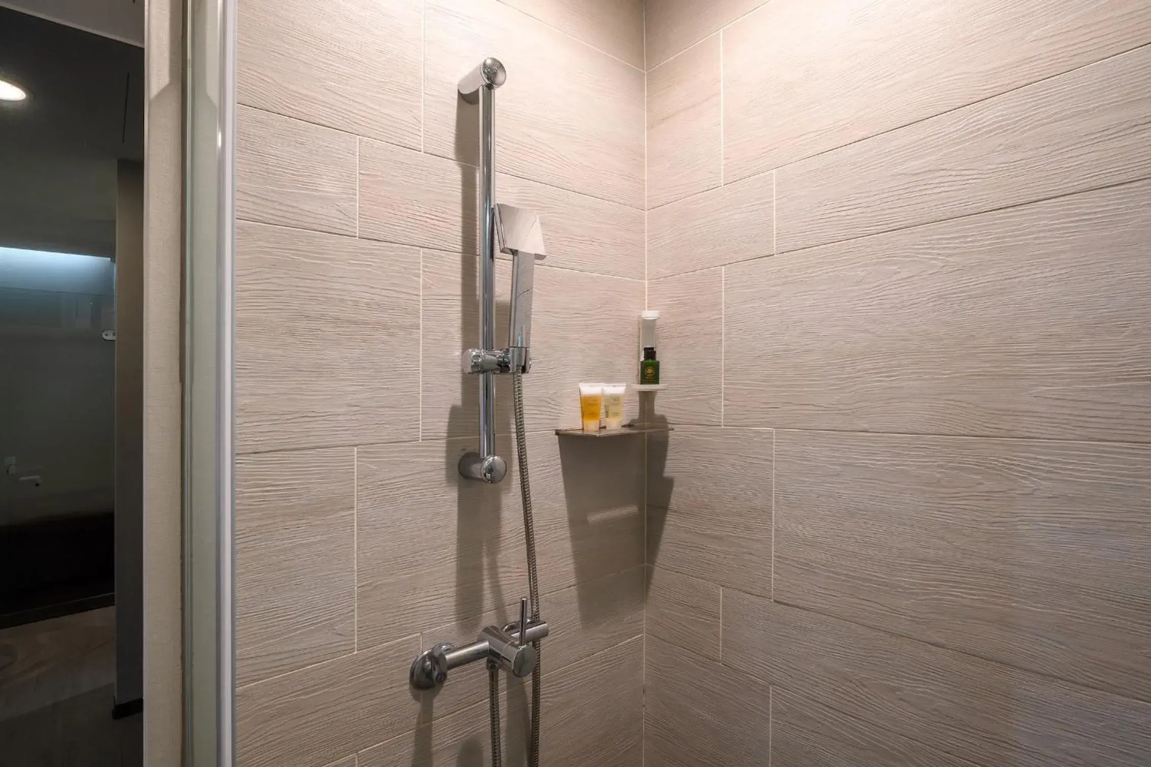 Shower, Bathroom in CHECK inn Taipei Xinyi (Quarantine Hotel)