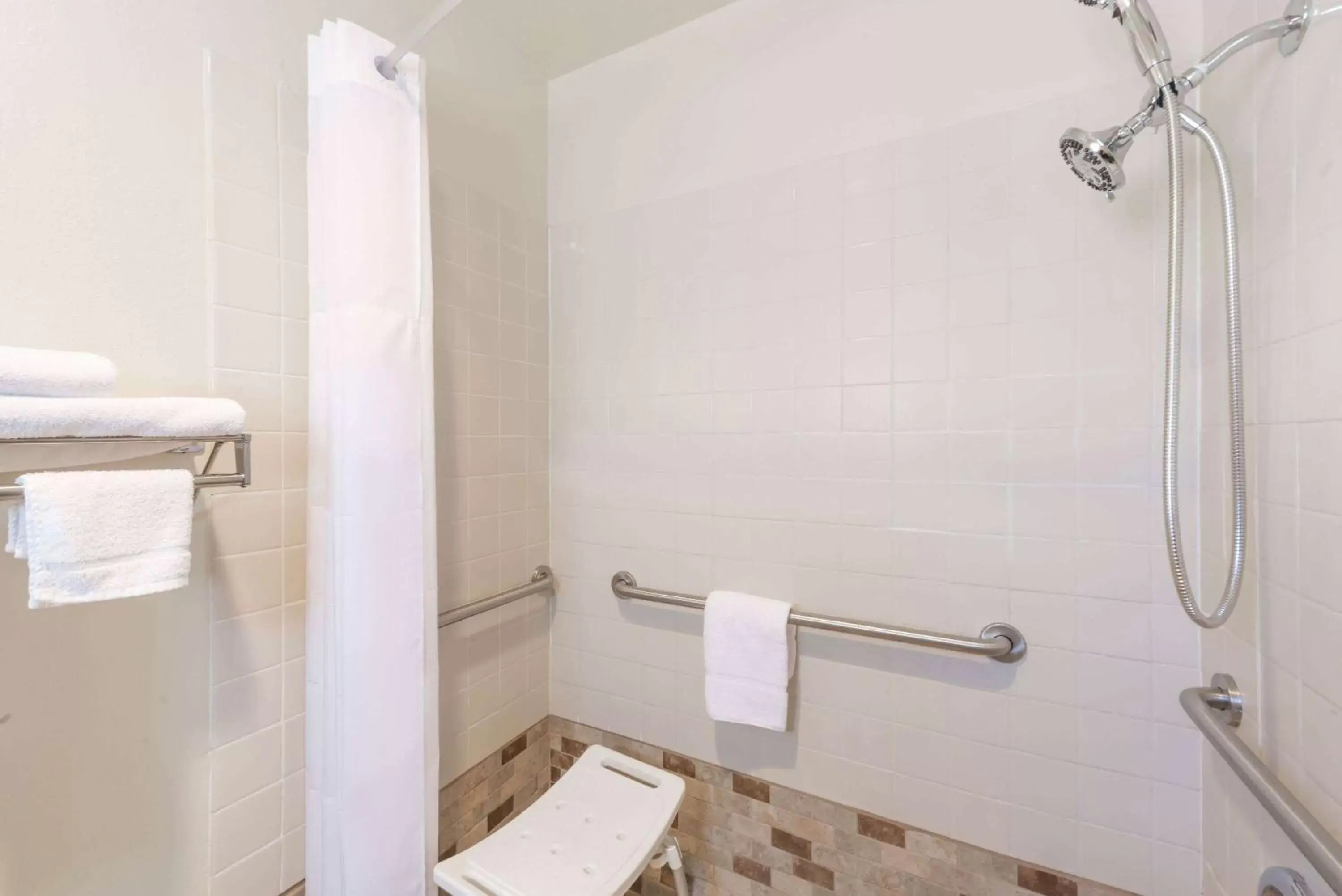 Shower, Bathroom in Days Inn by Wyndham Socorro