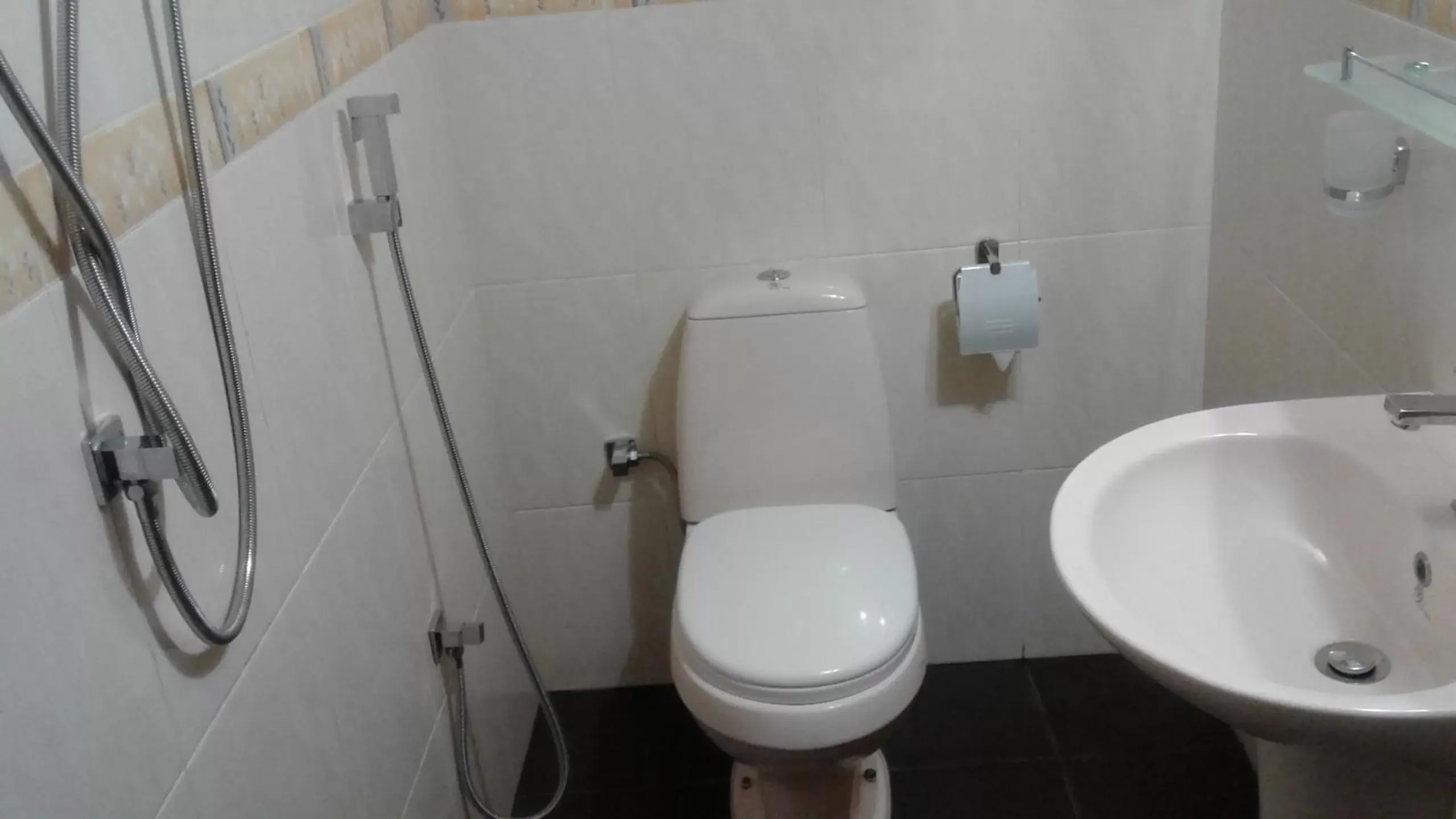 Shower, Bathroom in Gamodh Citadel Resort