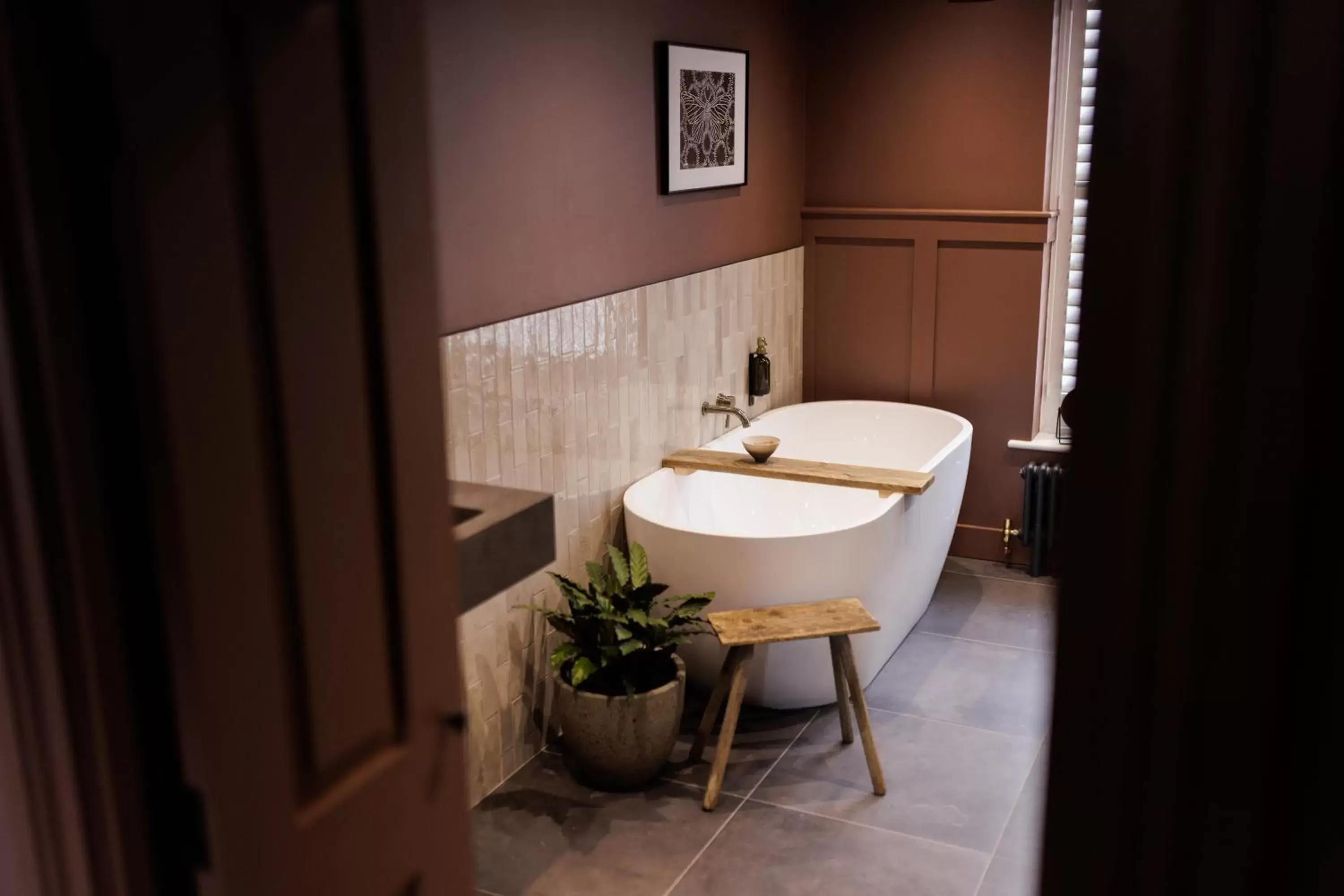 Bathroom in The Silk Rooms, at The Freemasons Inn