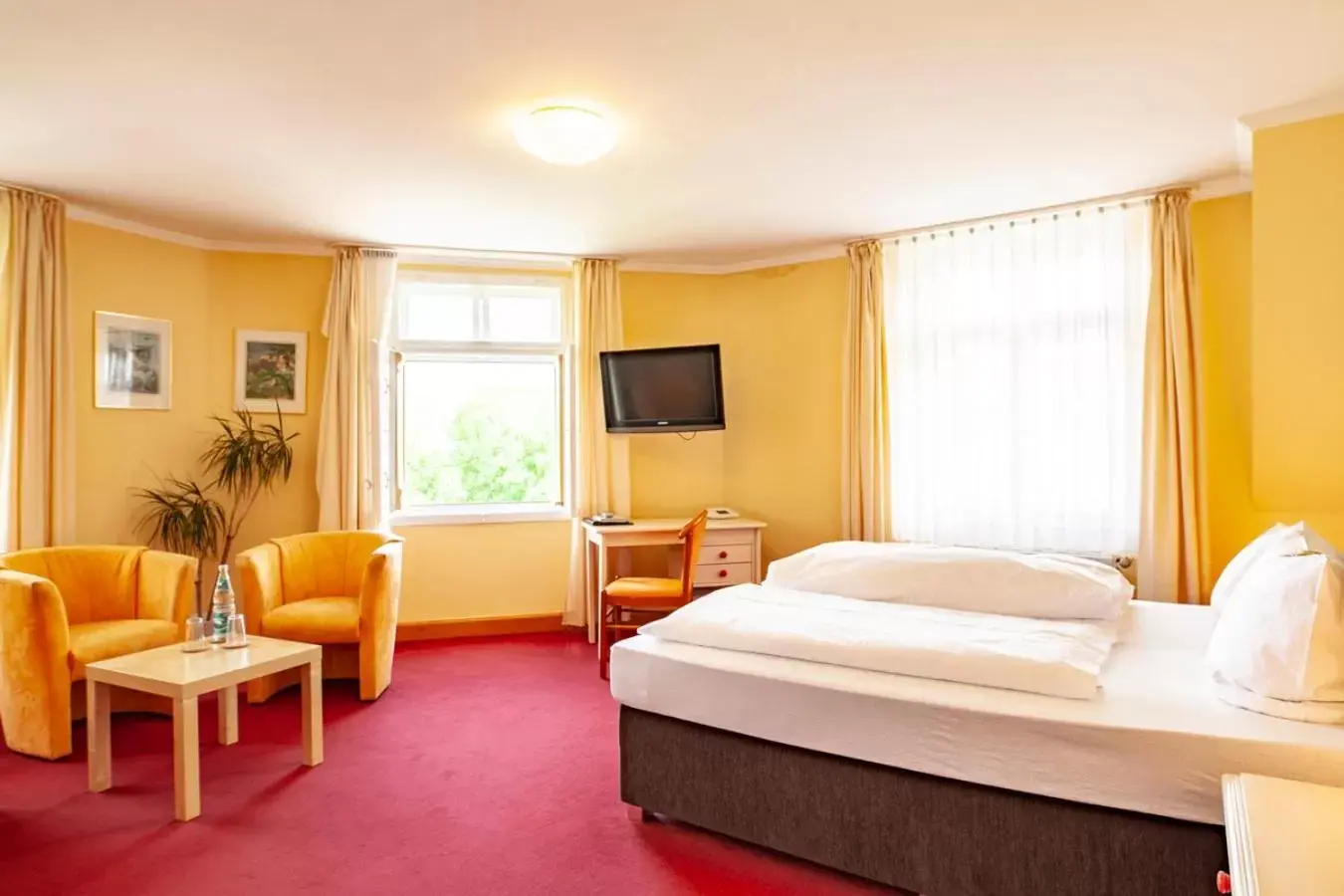 Photo of the whole room in Hotel Silesia
