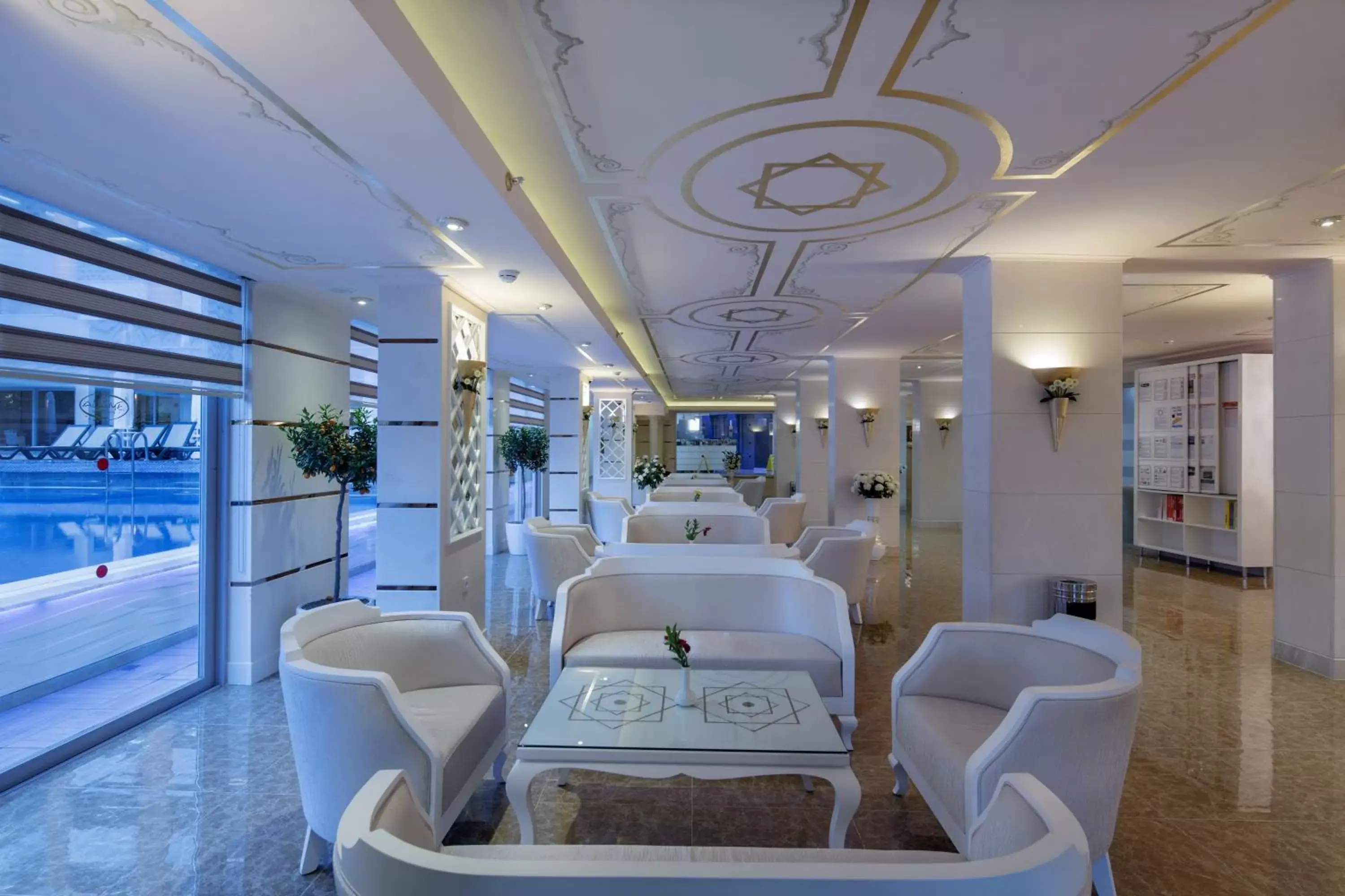 Lobby or reception in Alaiye Kleopatra Hotel