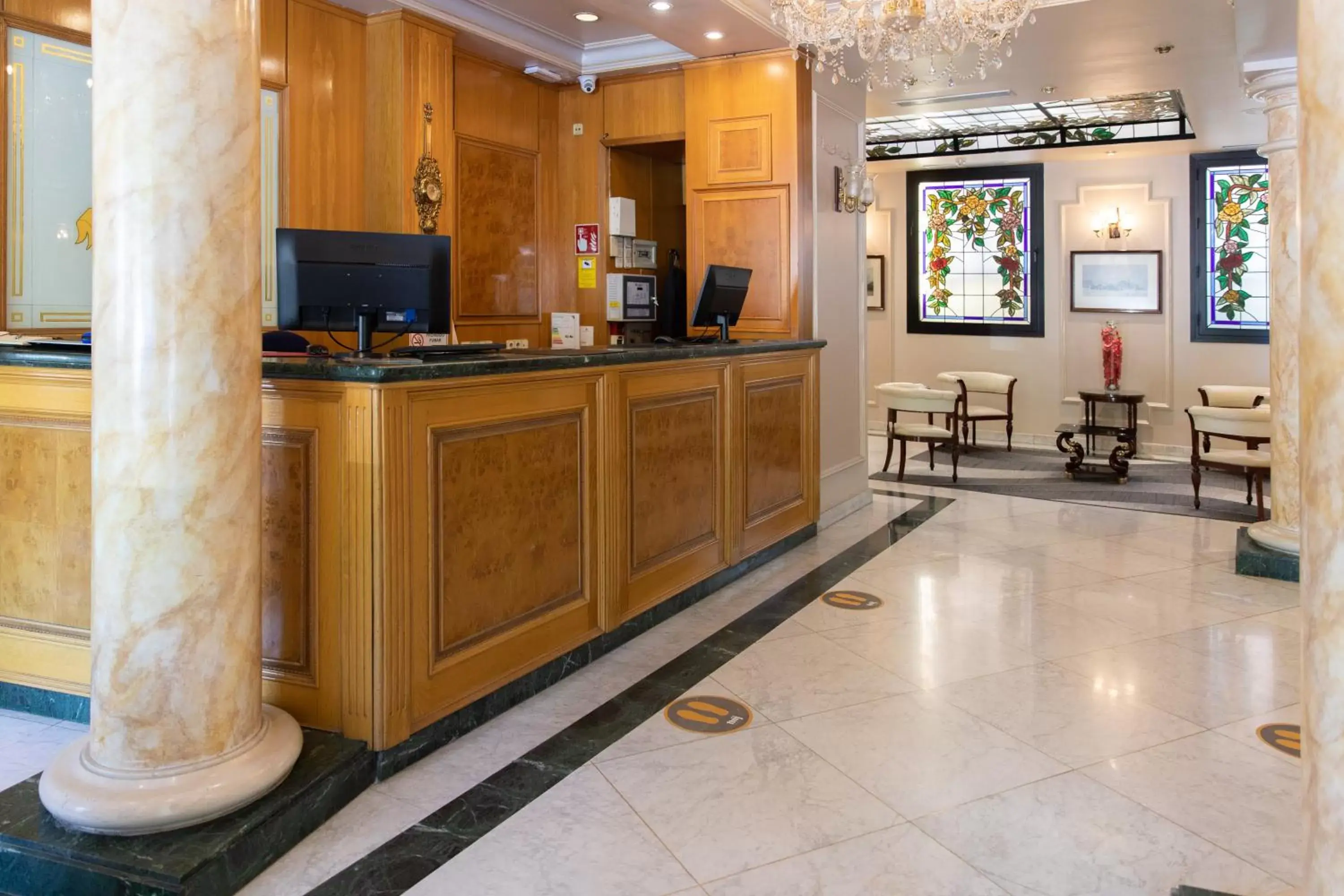 Lobby or reception, Lobby/Reception in Hotel Mora by MIJ