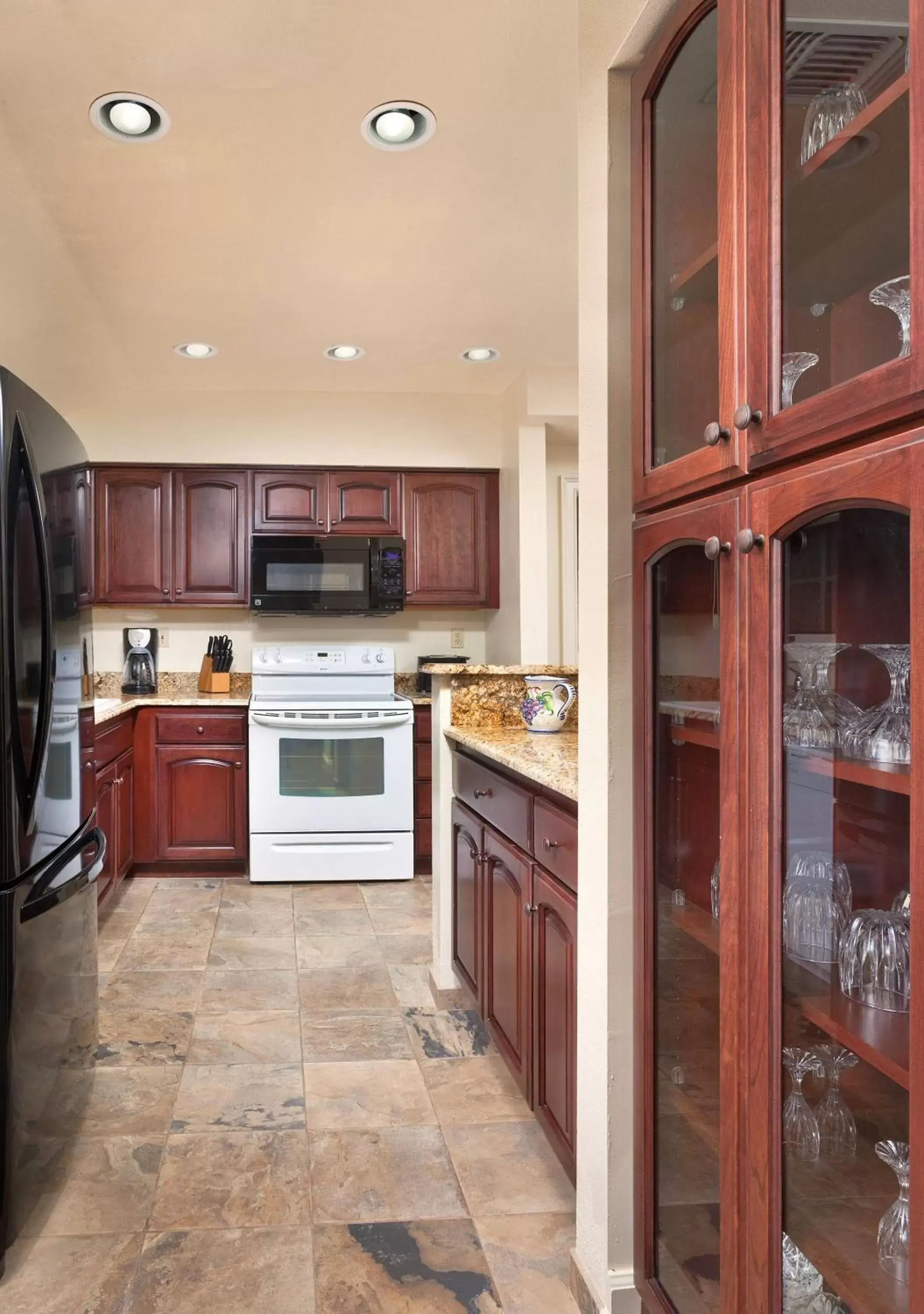 Photo of the whole room, Kitchen/Kitchenette in WorldMark Clear Lake