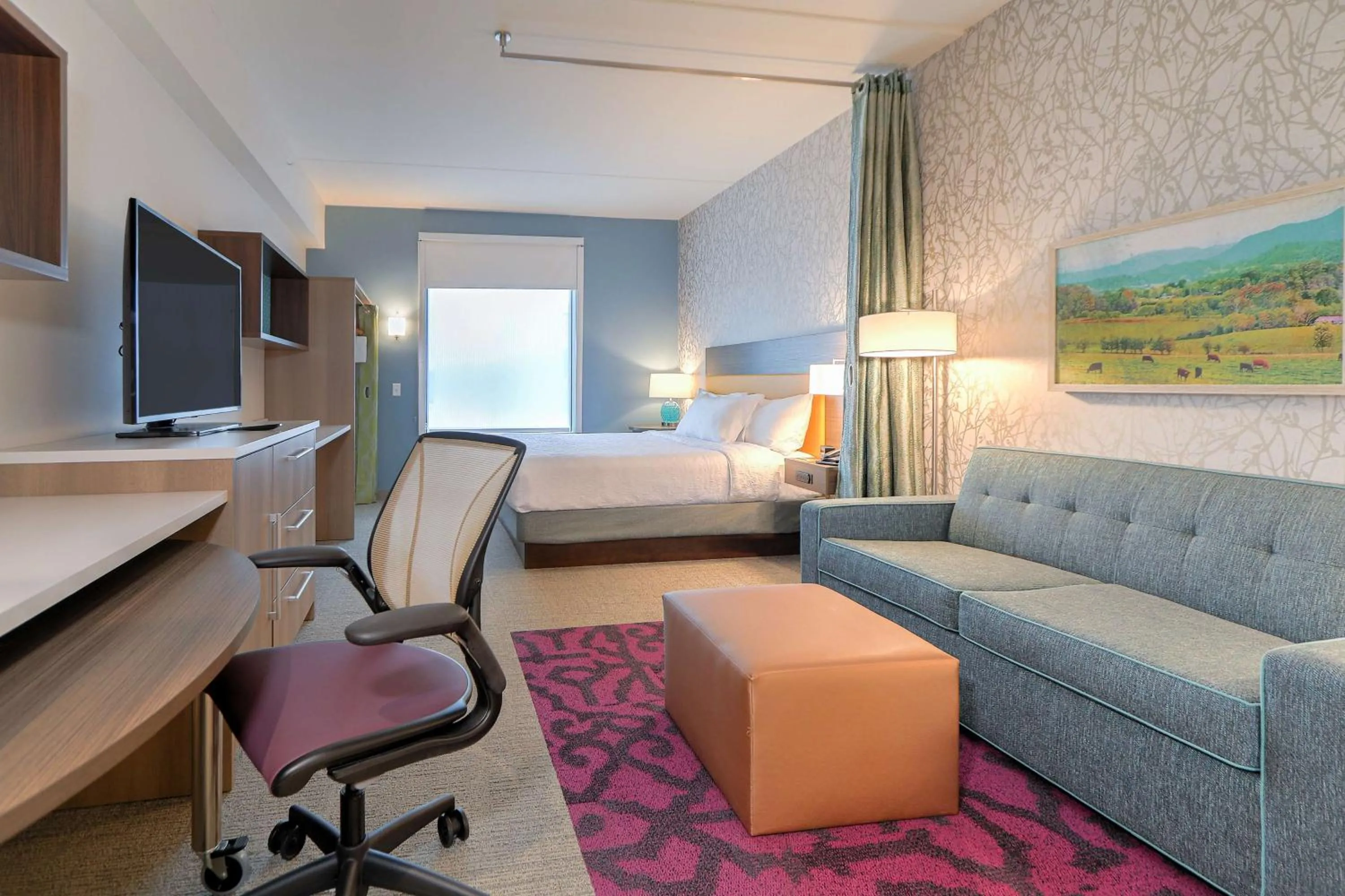 Bed in Home2 Suites By Hilton Alcoa Knoxville Airport