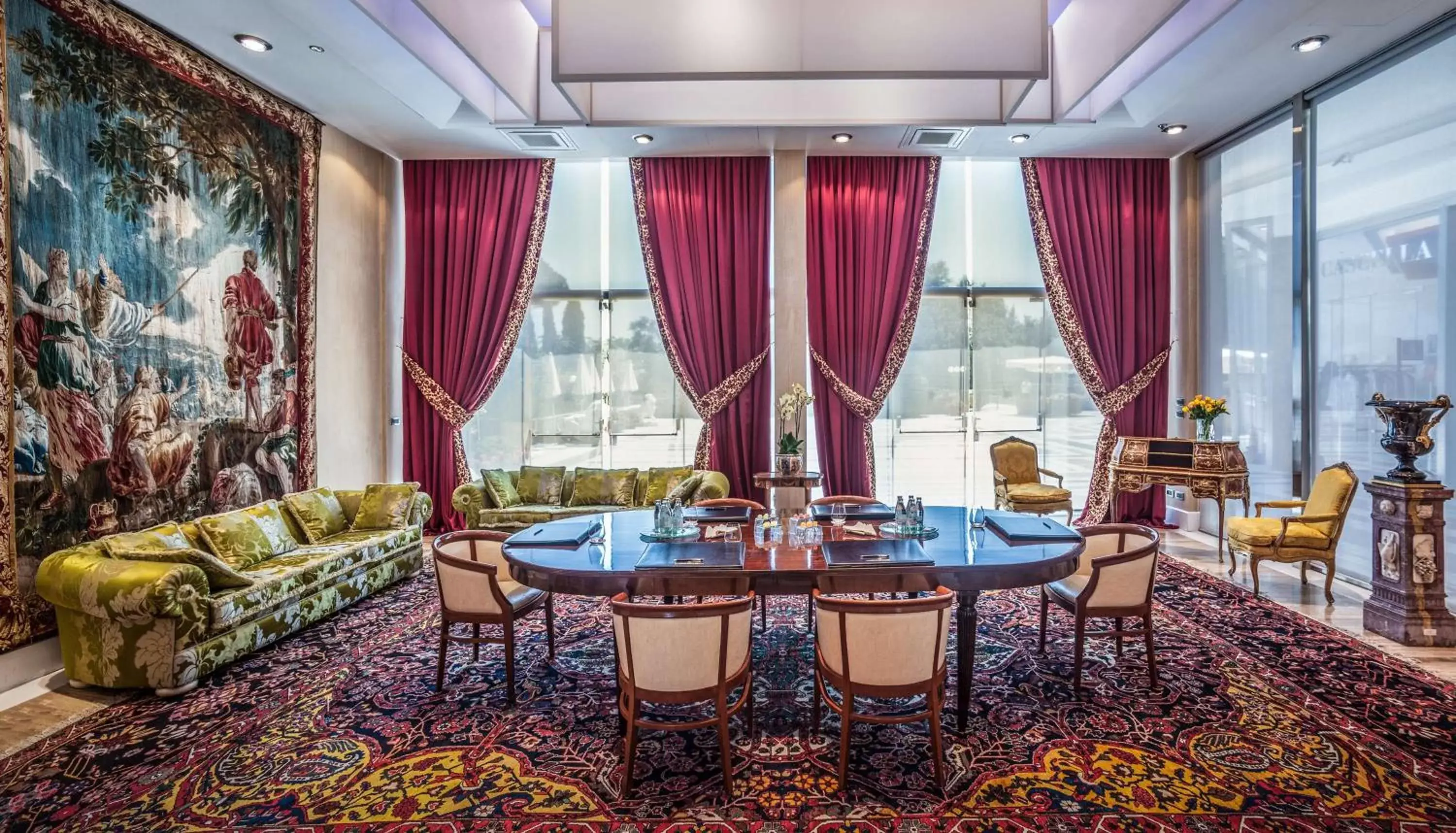 Meeting/conference room, Restaurant/Places to Eat in Rome Cavalieri, A Waldorf Astoria Hotel