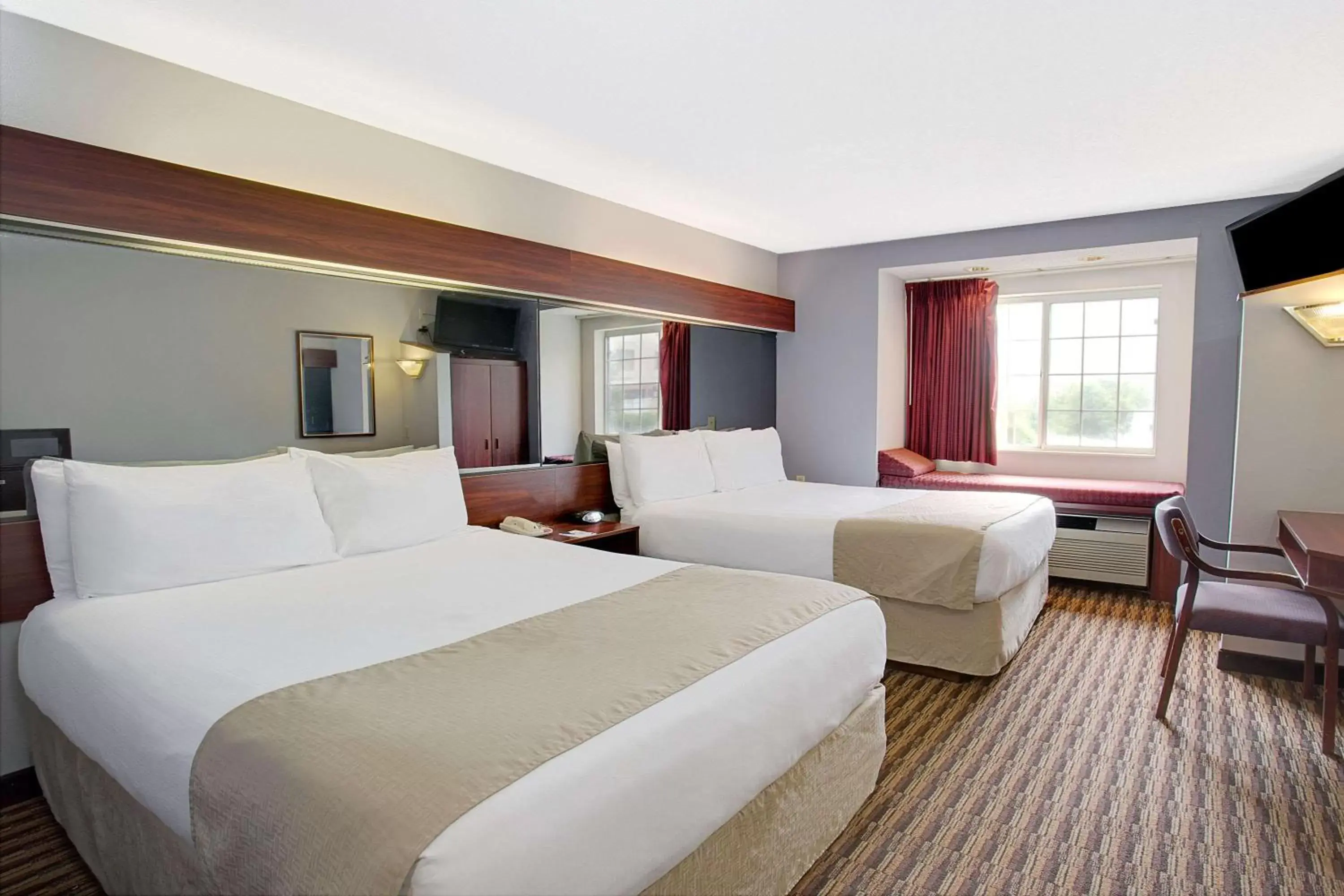 Queen Room with Two Queen Beds - Non-Smoking in Microtel Inn by Wyndham - Murfreesboro