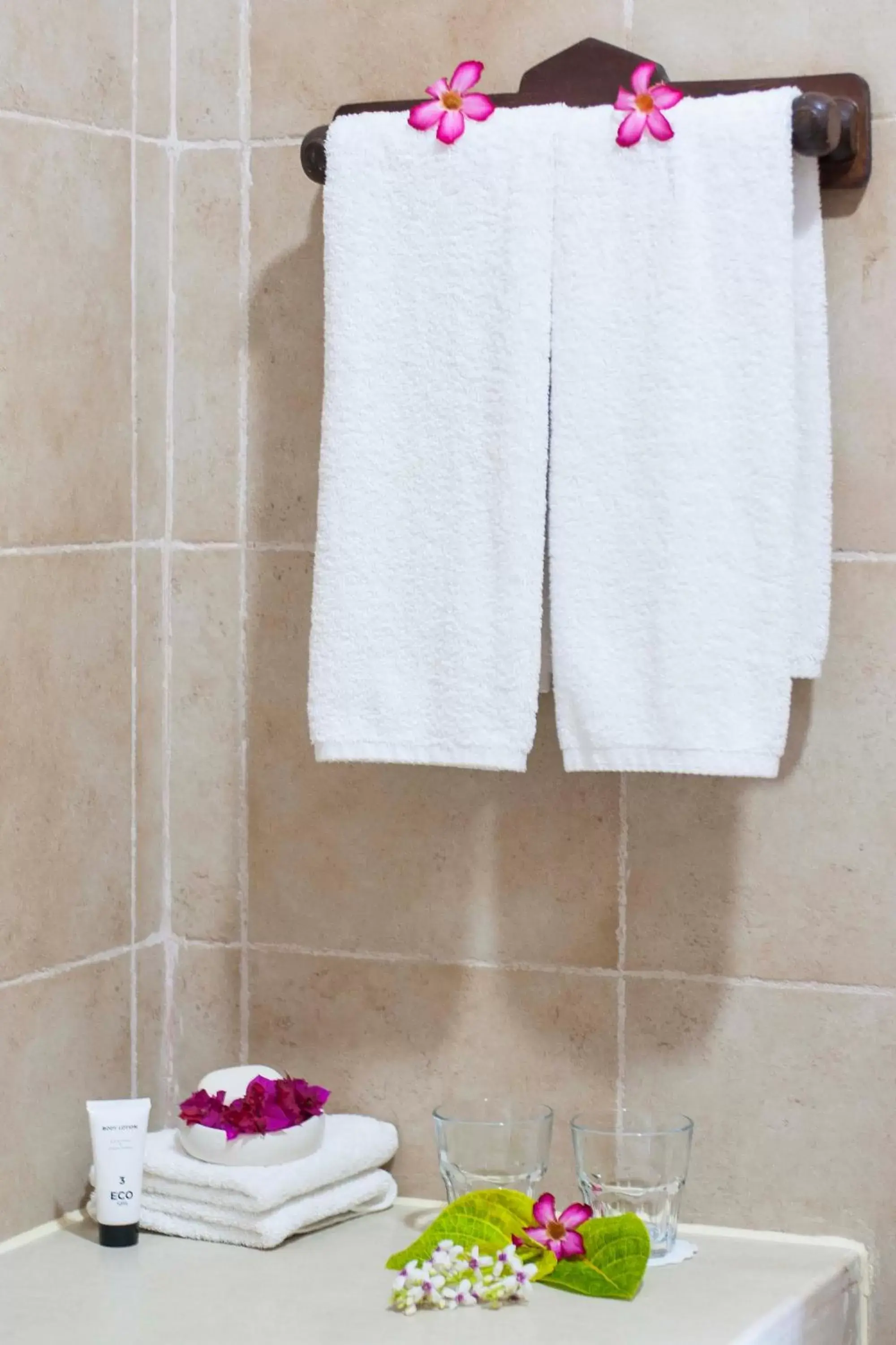 Bathroom in Sultan Sands Island Resort