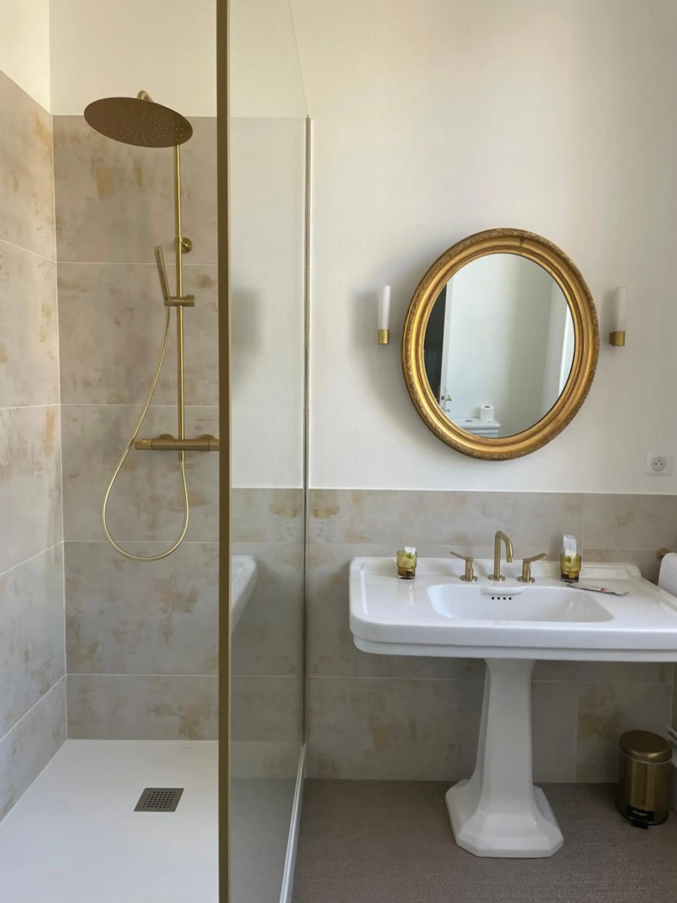 Bathroom in Hôtel Château des Jacobins