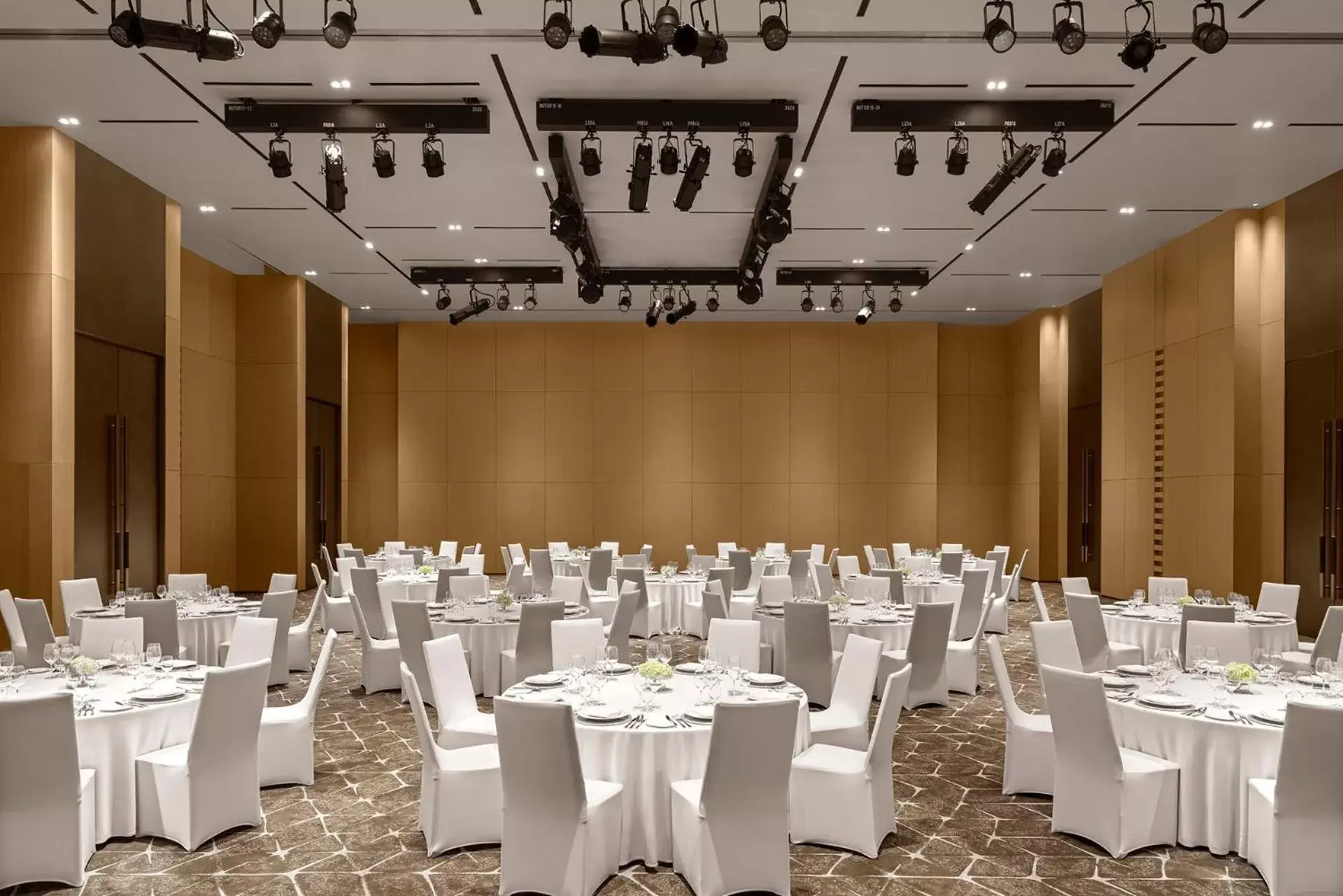 Business facilities, Banquet Facilities in Shilla Monogram Quangnam Danang