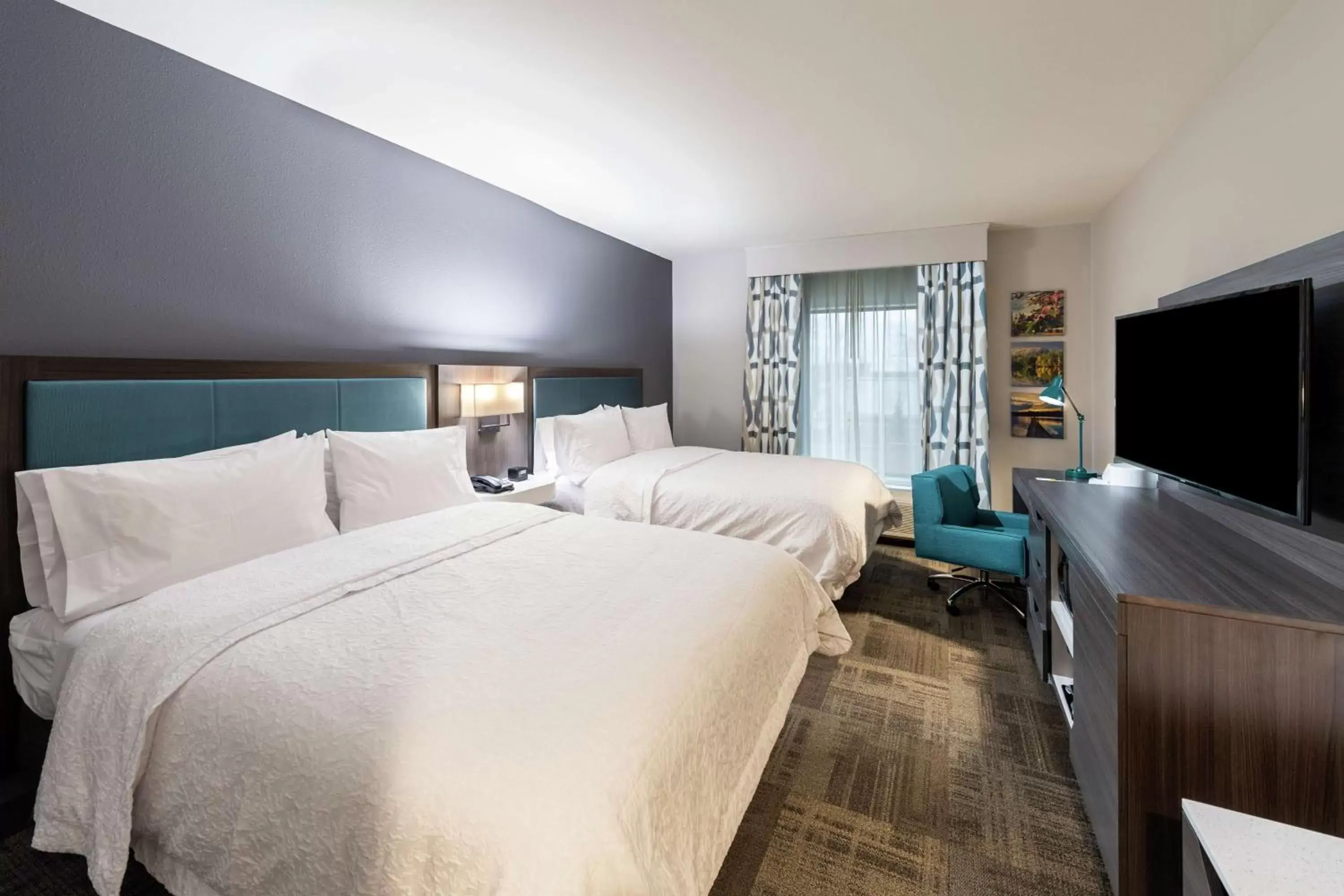 Bedroom in Hampton Inn & Suites Snellville Atlanta Ne