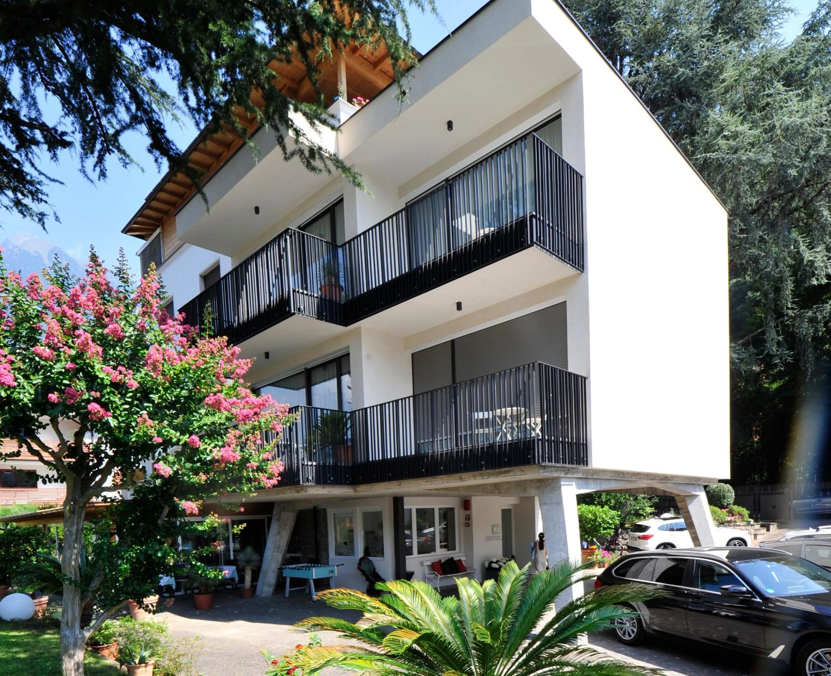 Property building in Hotel Jasmin