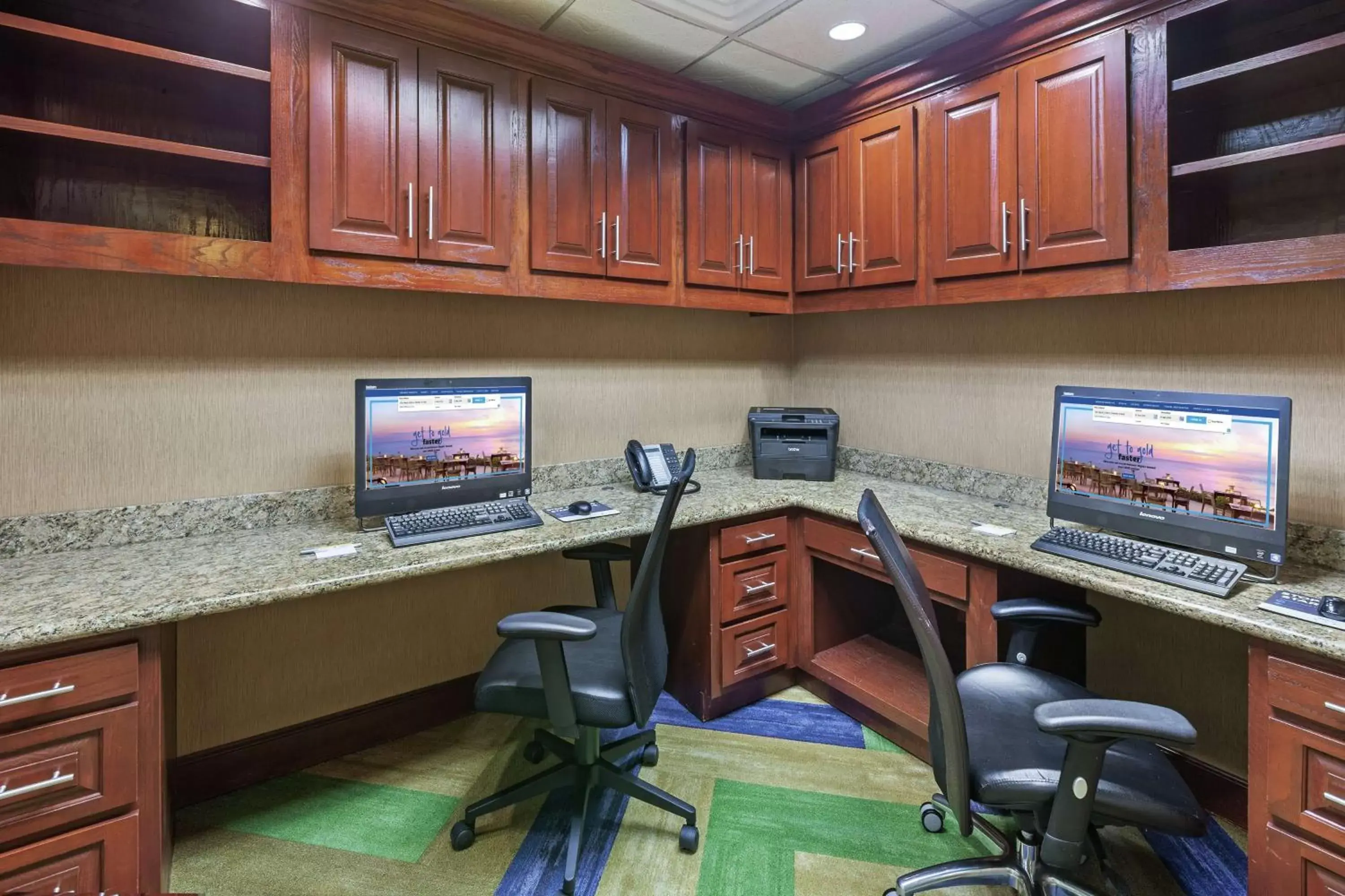 Business facilities in Hampton Inn & Suites Owasso