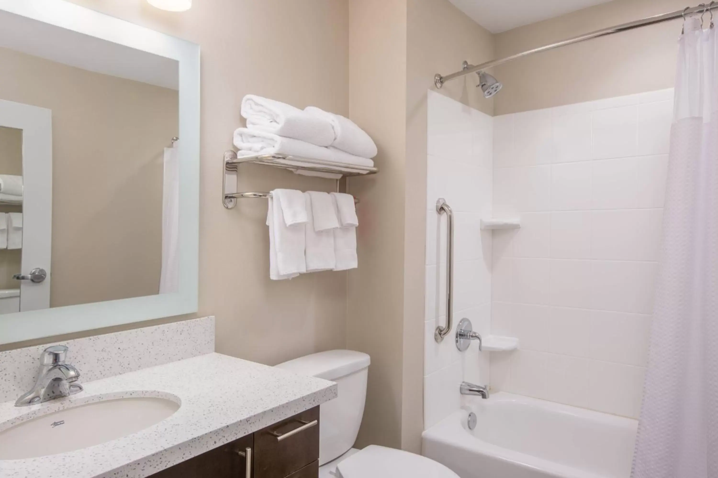 Bathroom in TownePlace Suites by Marriott Olympia