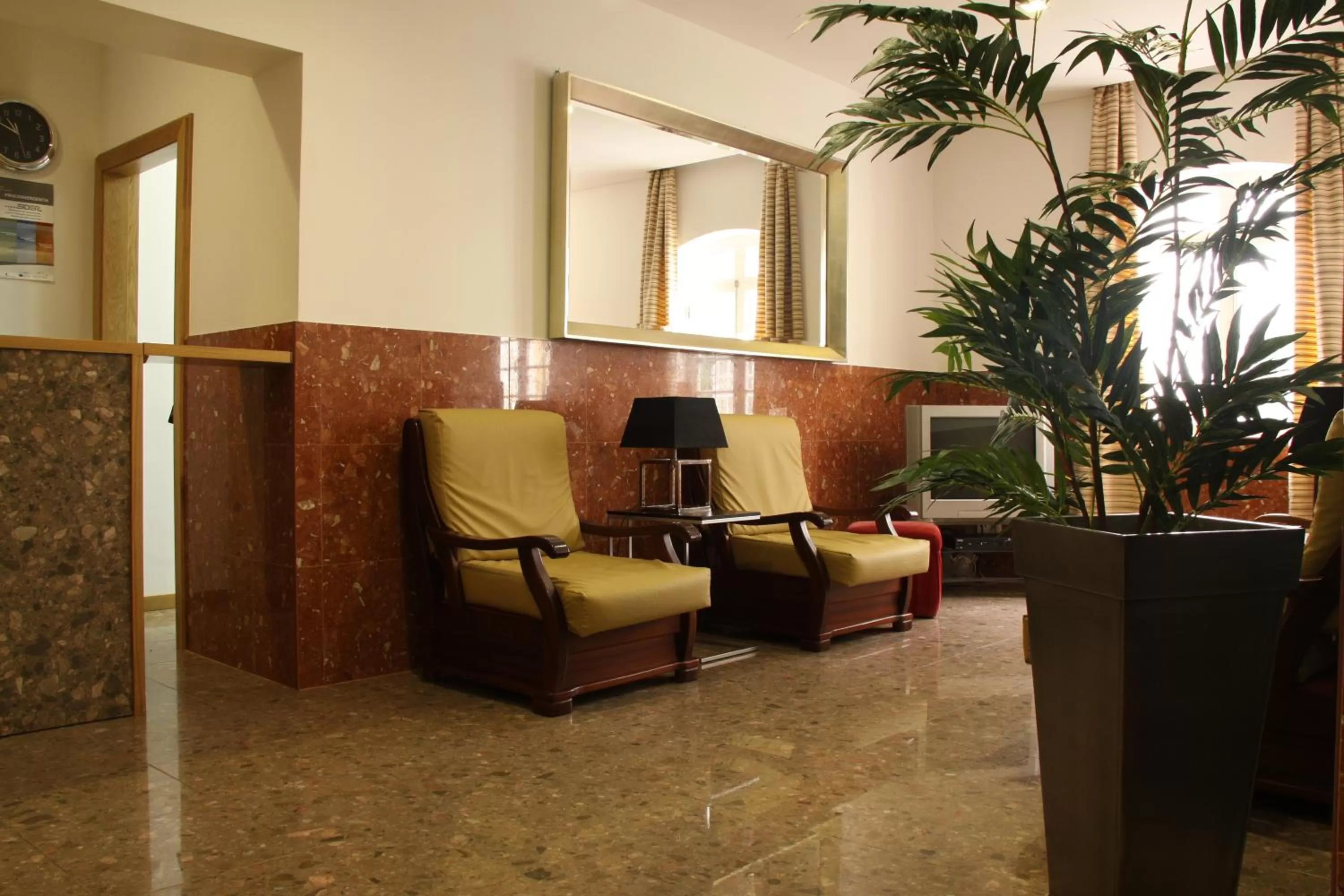 TV and multimedia in Hotel Zenite