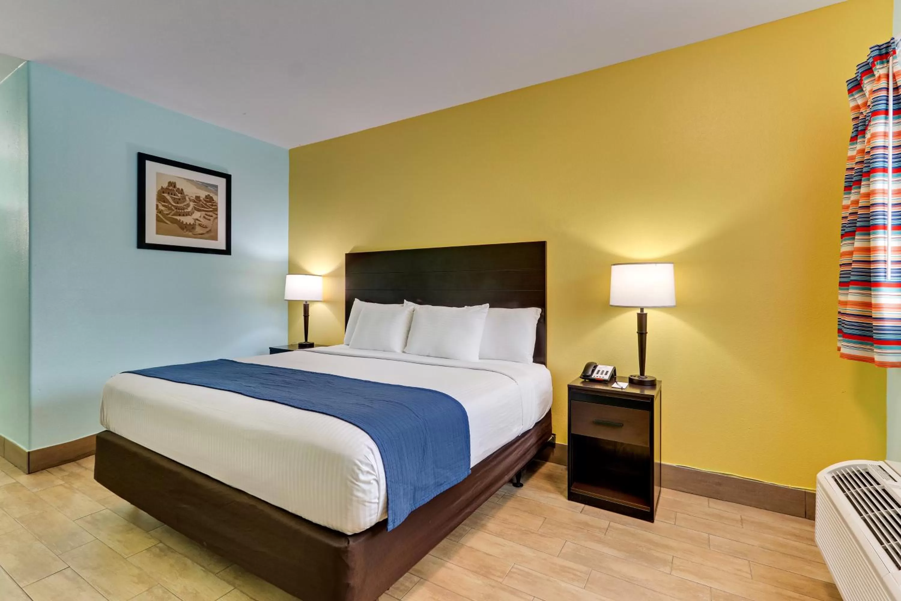 Bed in Island Hotel Port Aransas