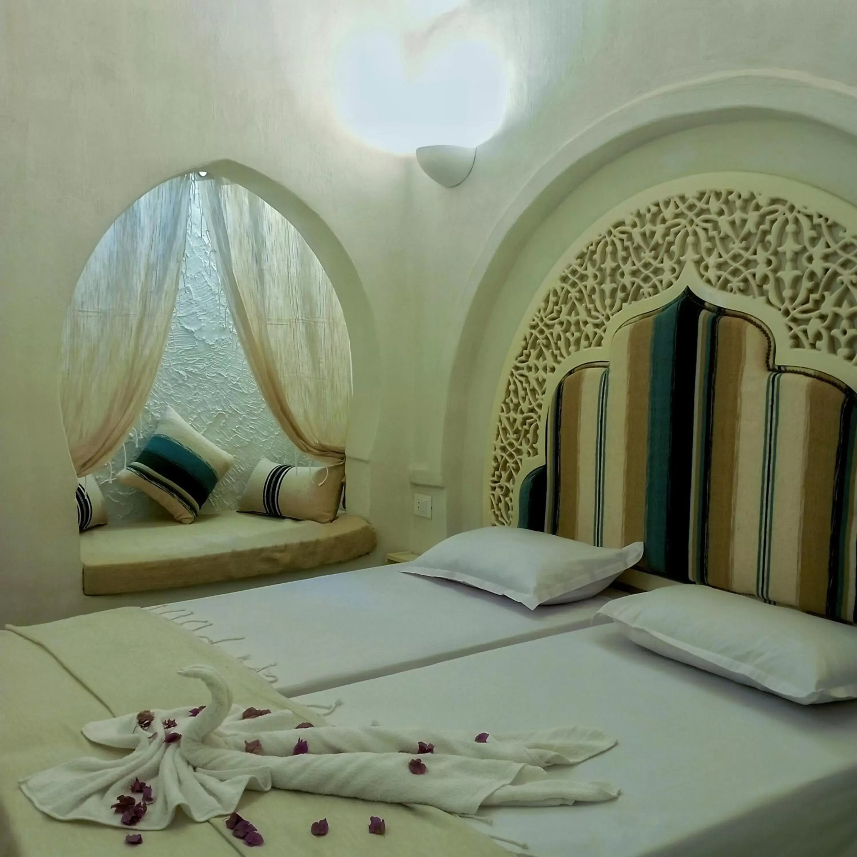 Deluxe Room (2 Adults + 1 Child) - single occupancy in Djerba Authentique Deluxe Room (2 Adults + 1 Child) - single occupancy in Djerba Authentique