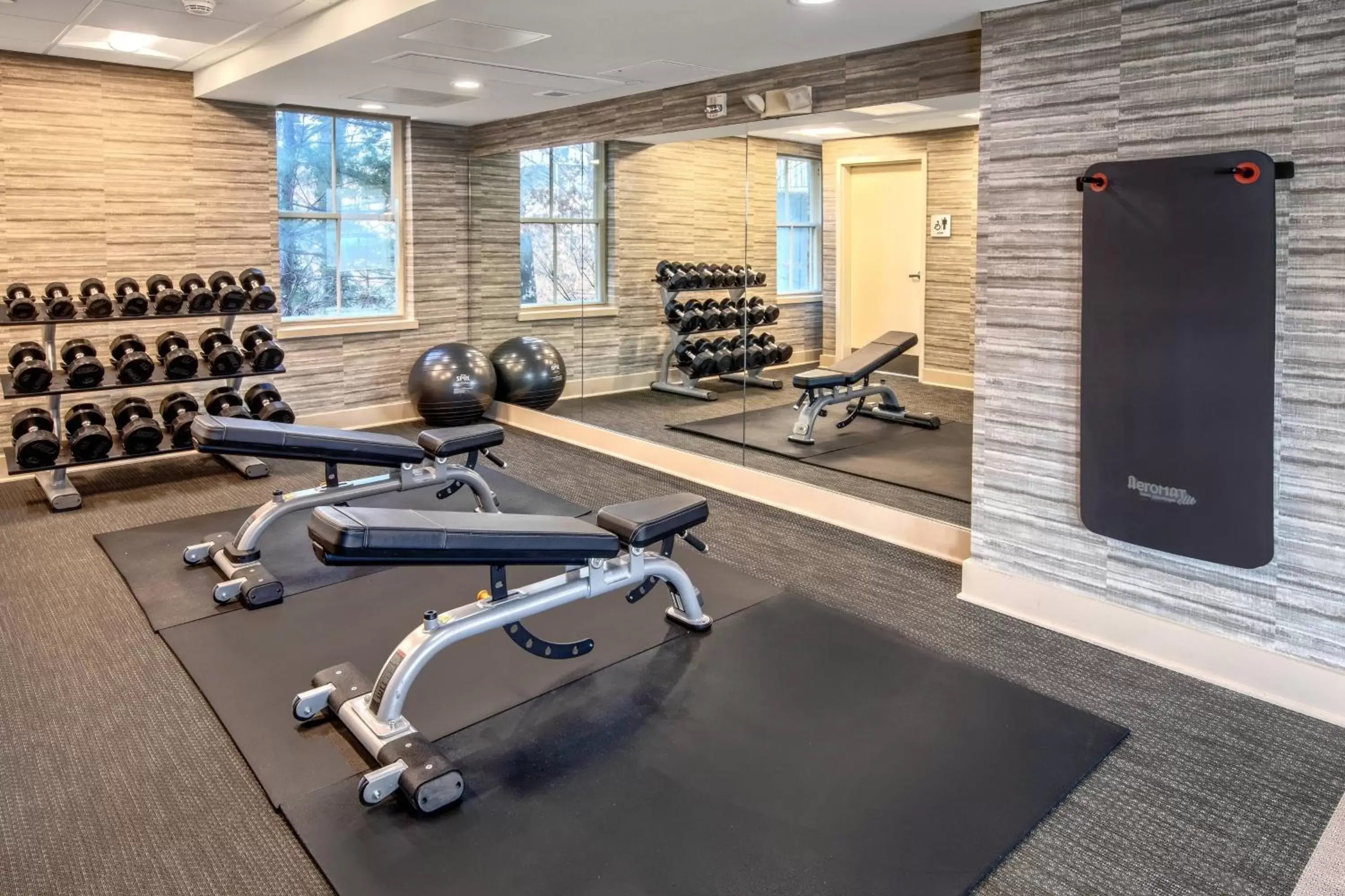 Fitness centre/facilities, Fitness Center/Facilities in Courtyard Kansas City Country Club Plaza