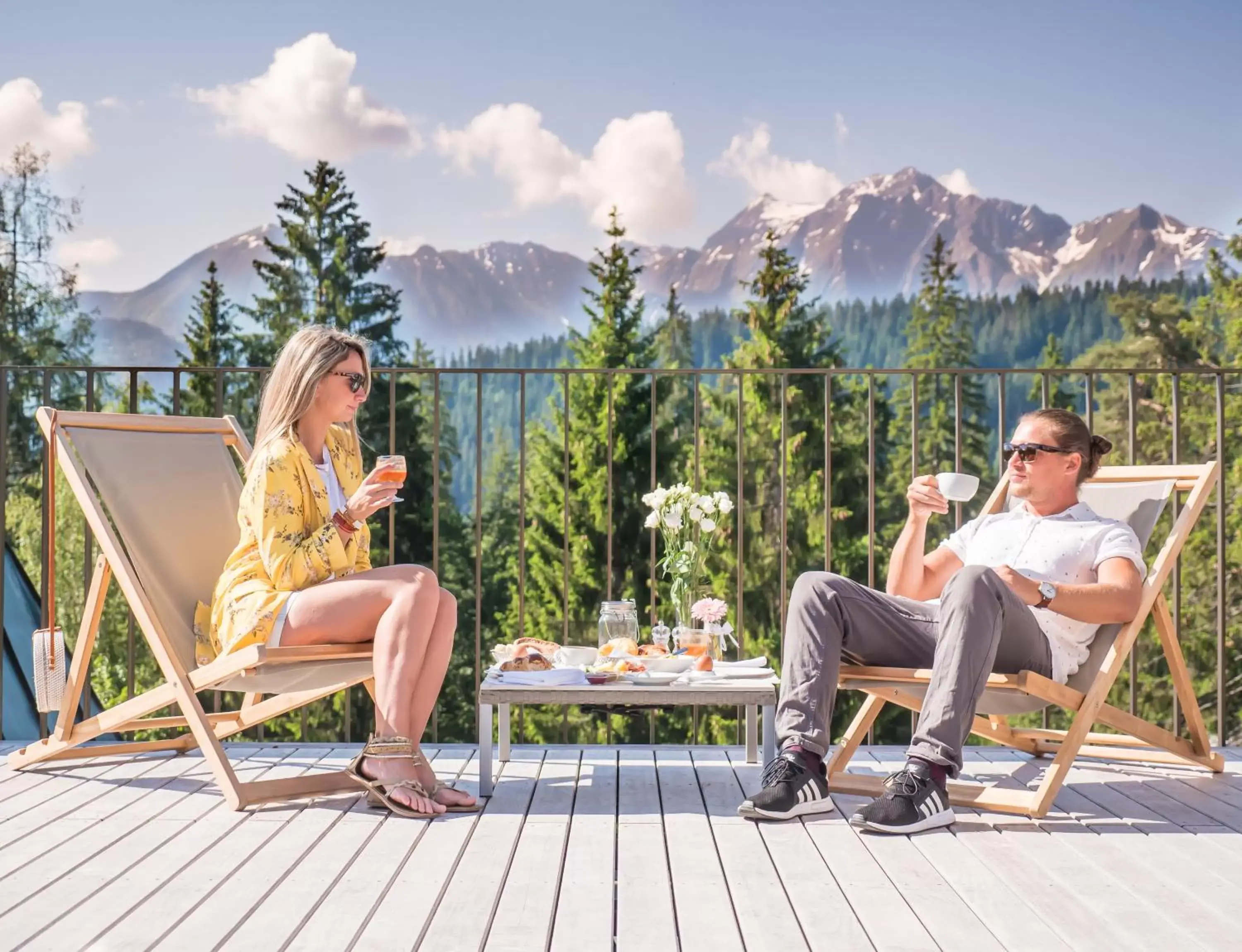 Summer, Guests in Romantik Hotel Schweizerhof & Spa
