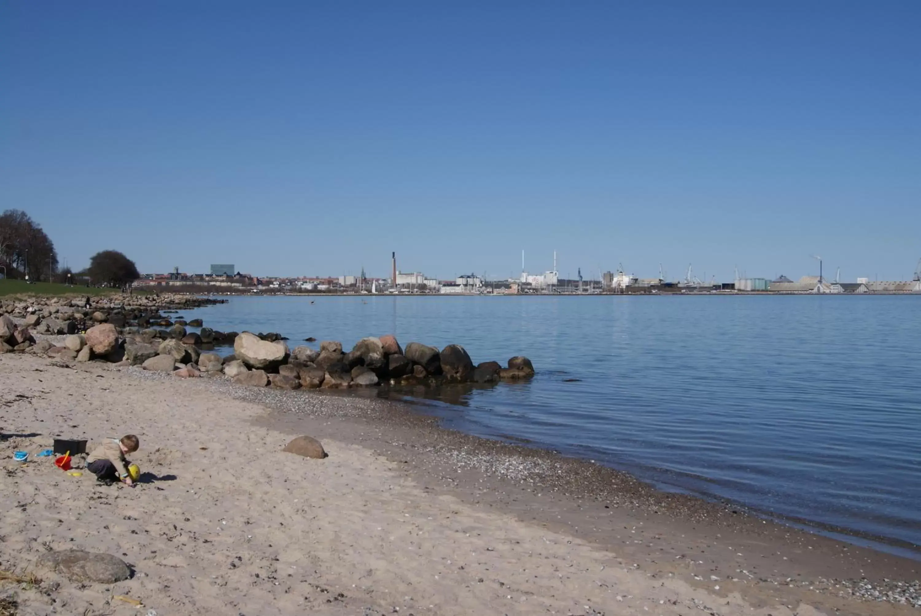 Area and facilities, Beach in Helnan Marselis Hotel