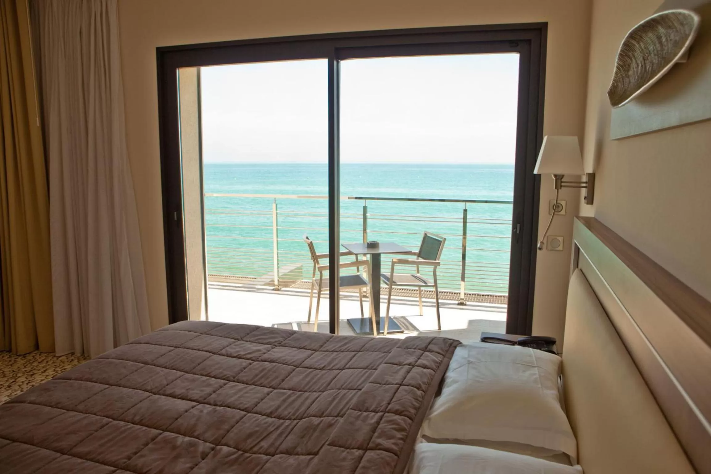 View (from property/room), Bed in Villa Azur