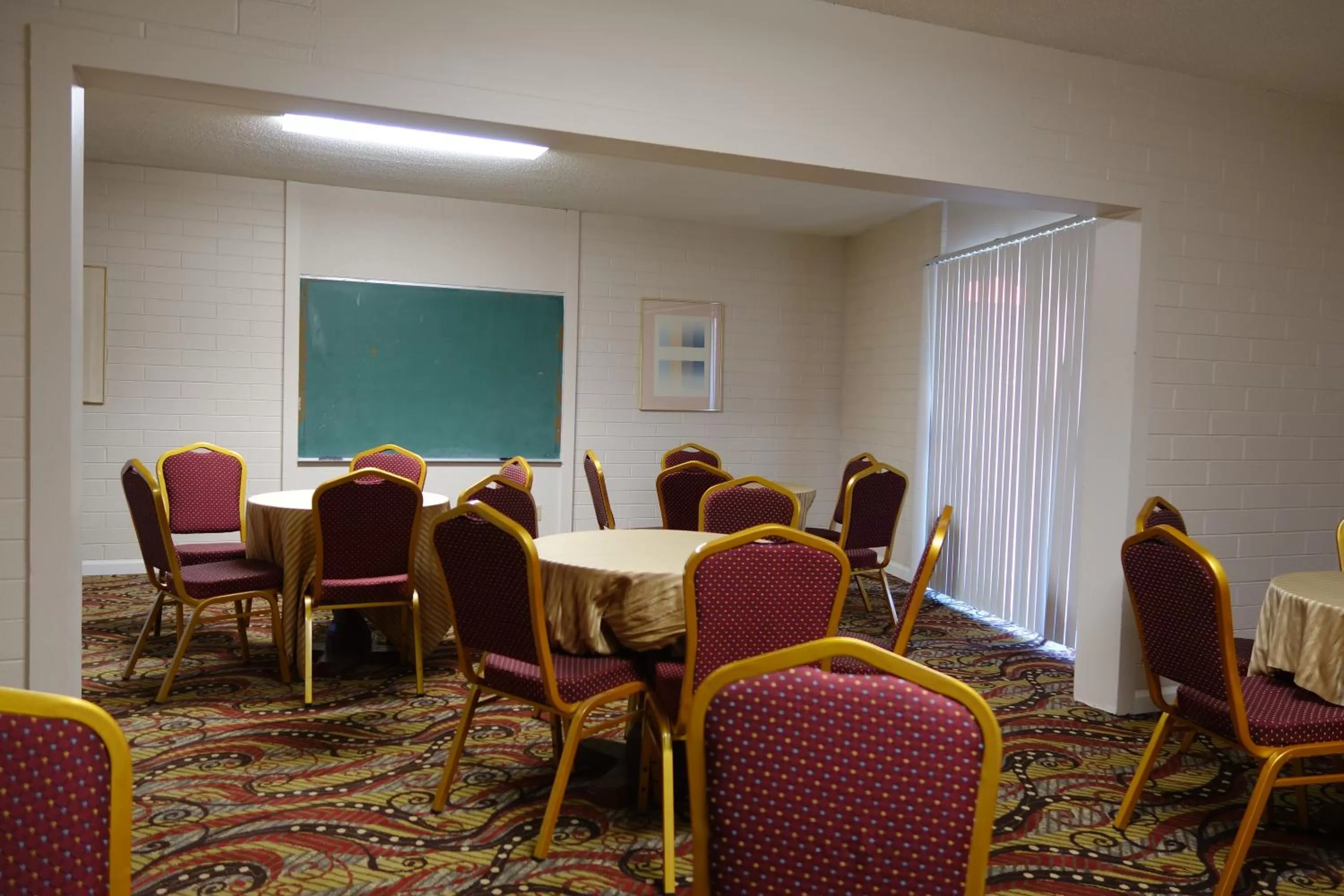 Meeting/conference room in Ramada by Wyndham Sacramento