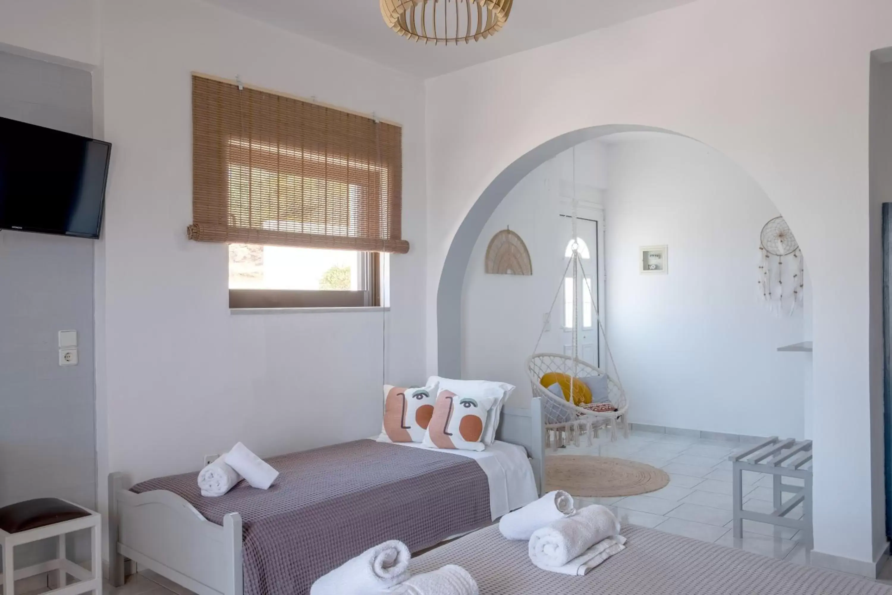 Bed in Pefkides Aegina Boutique Apartments
