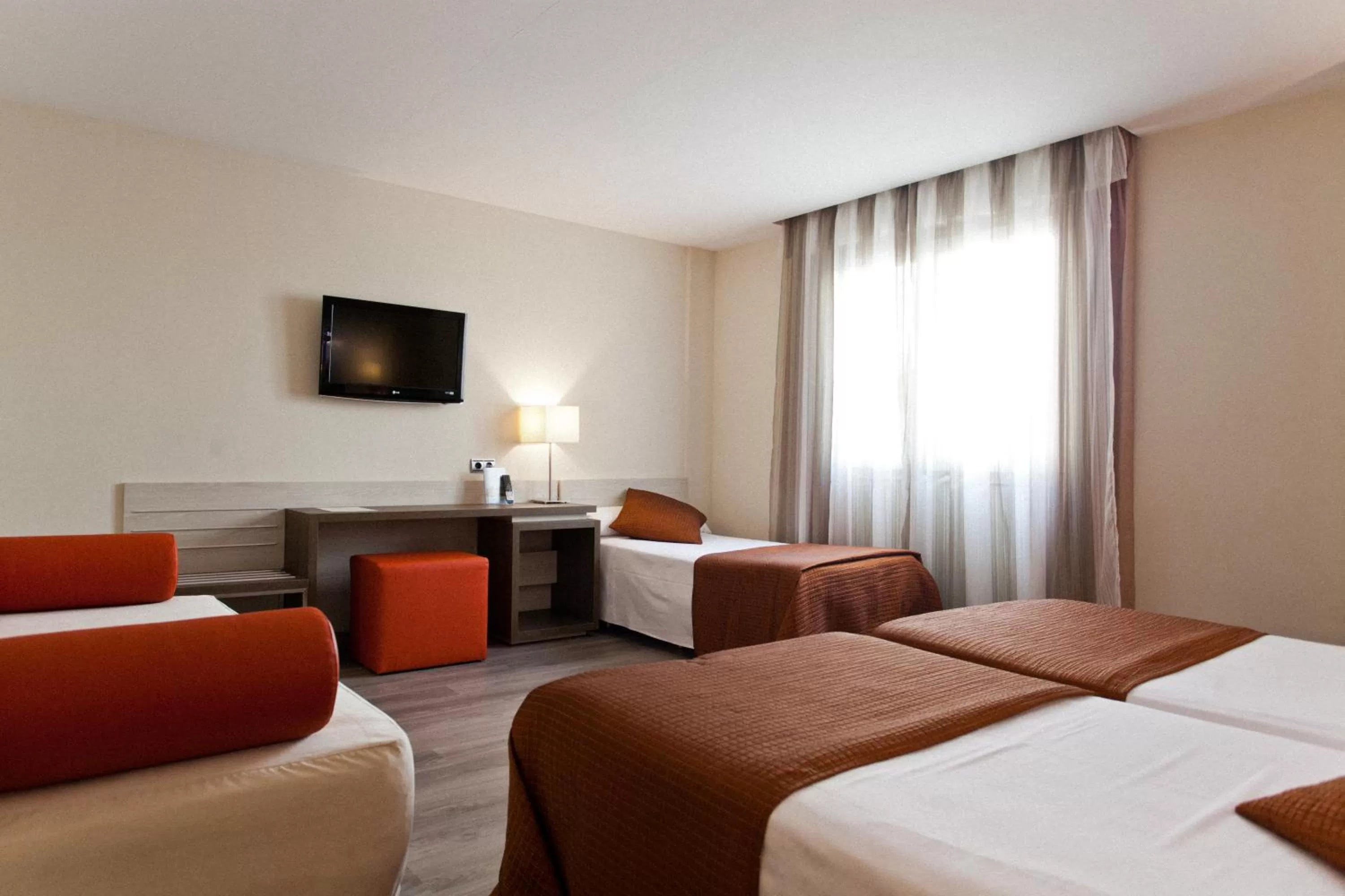 Photo of the whole room, Bed in Porcel Sabica