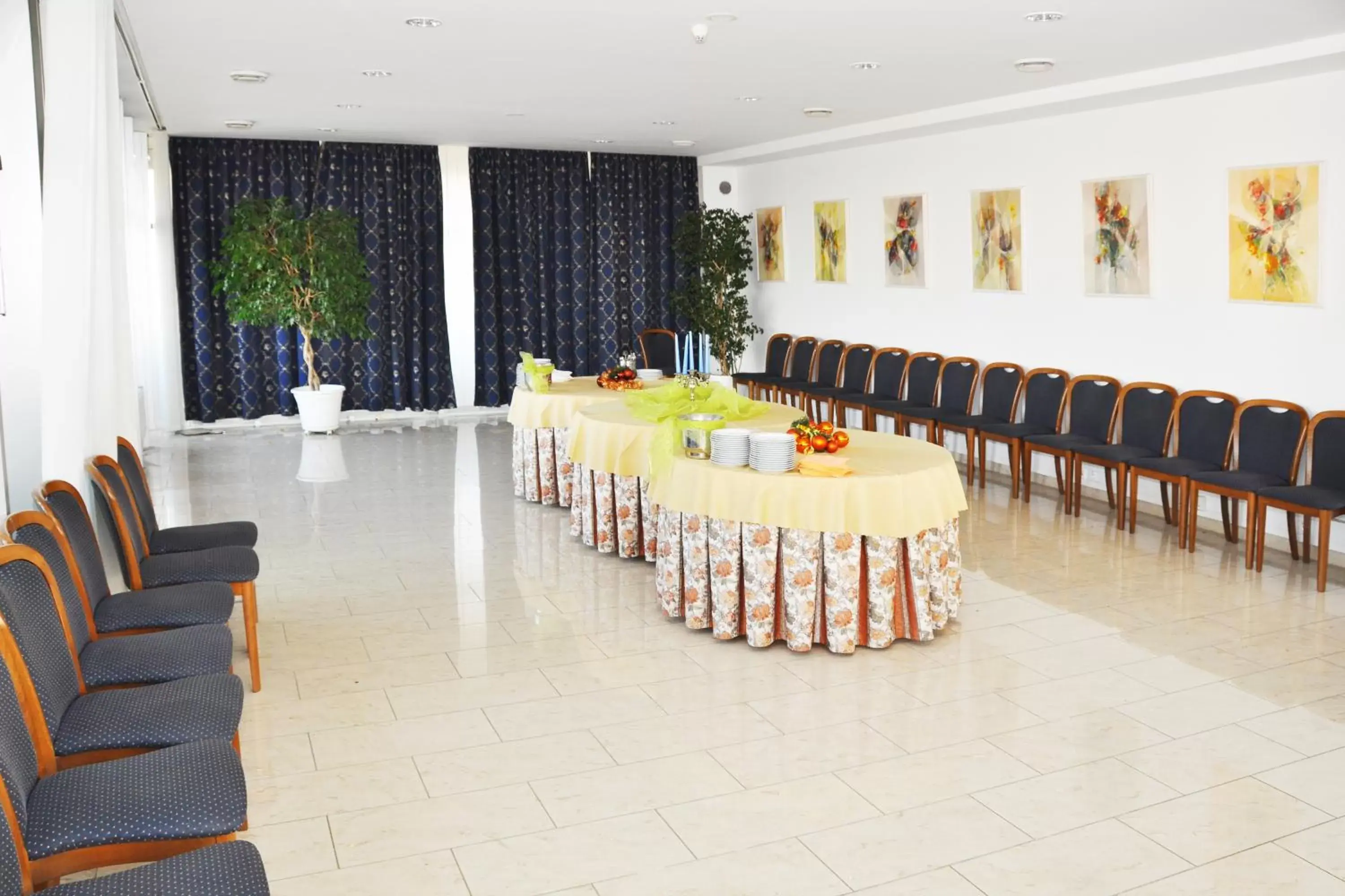 Meeting/conference room, Banquet Facilities in Hotel Olympik