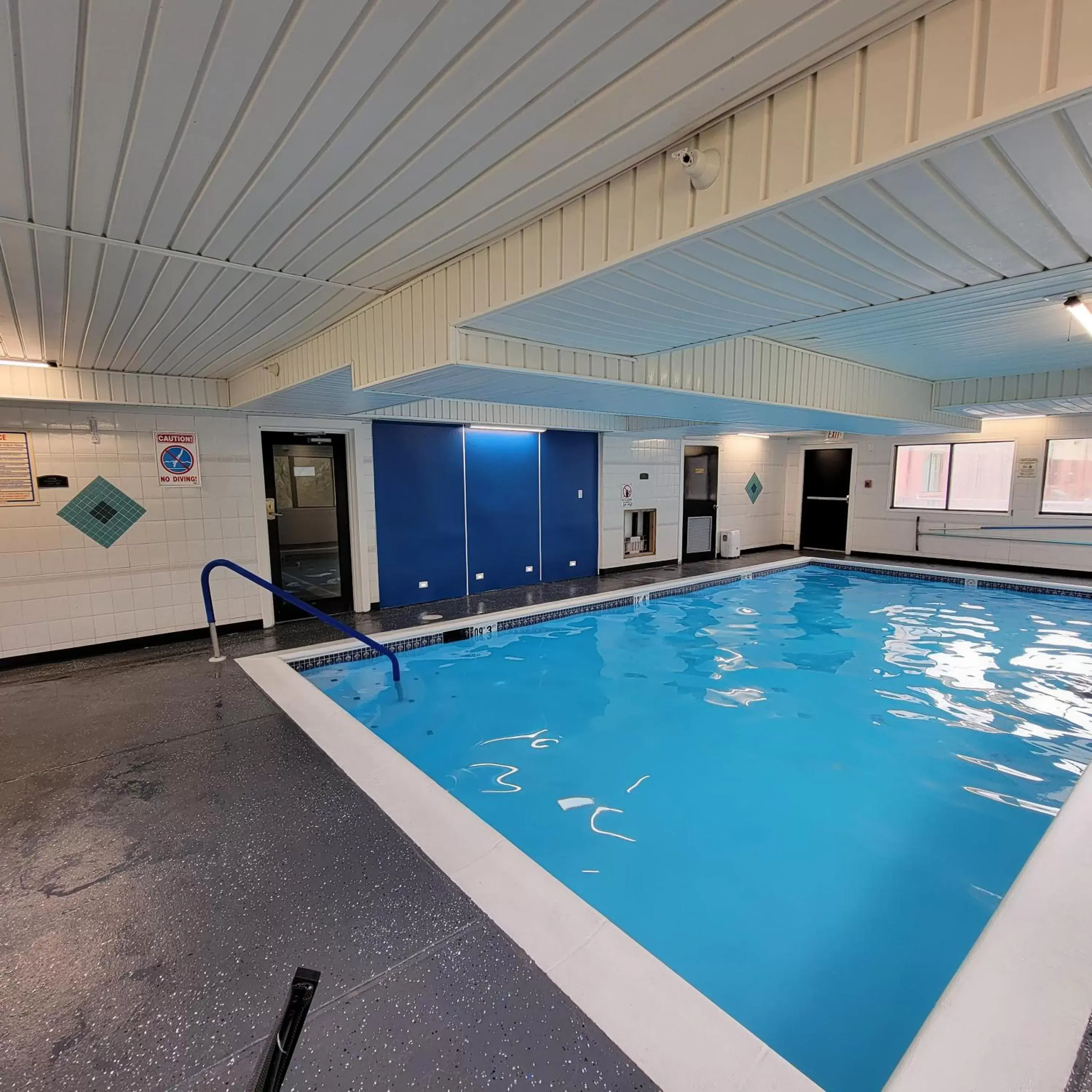 Swimming Pool in Quality Inn & Suites - Gettysburg