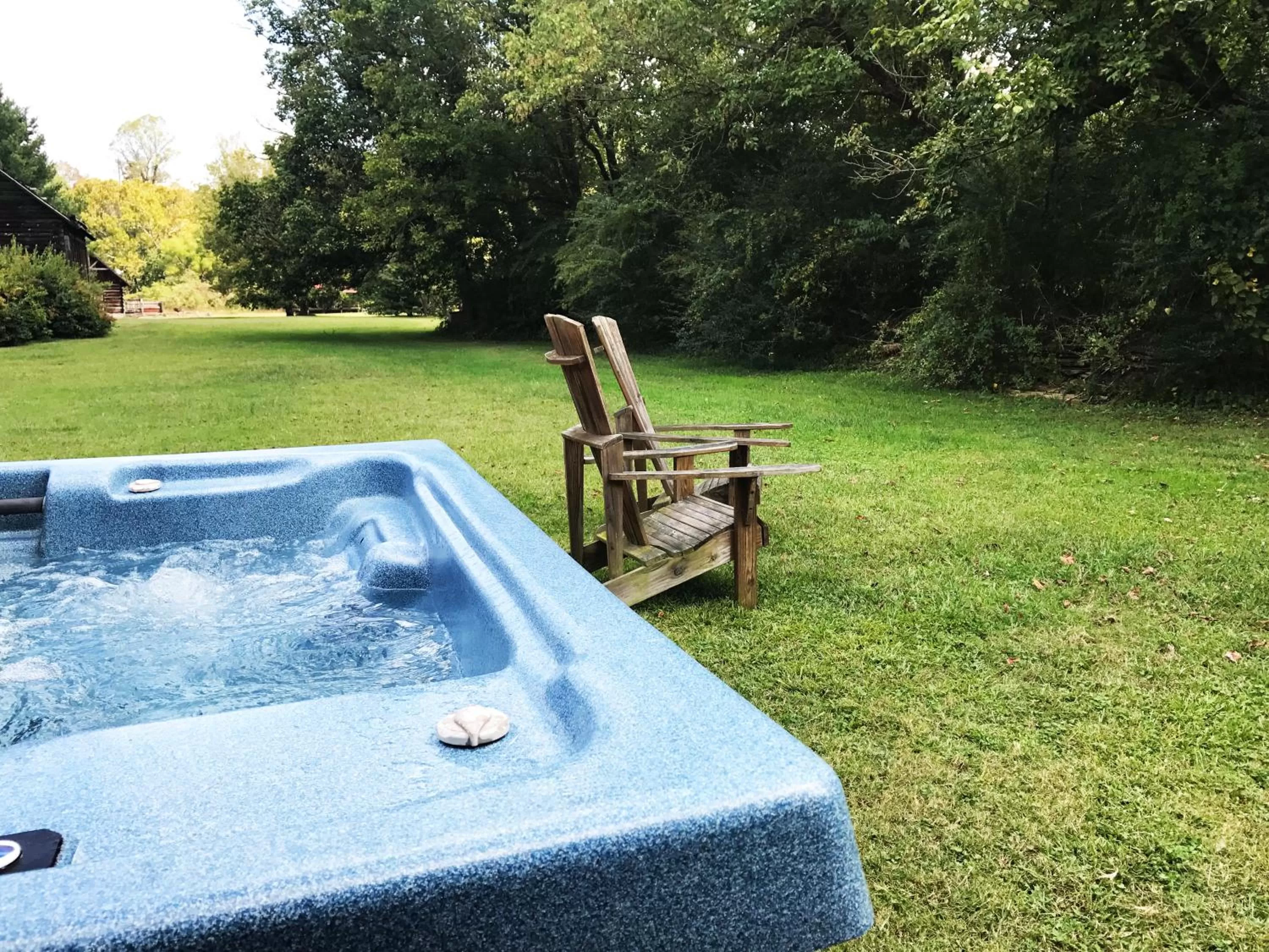 Creekwalk Inn Bed and Breakfast with Cabins