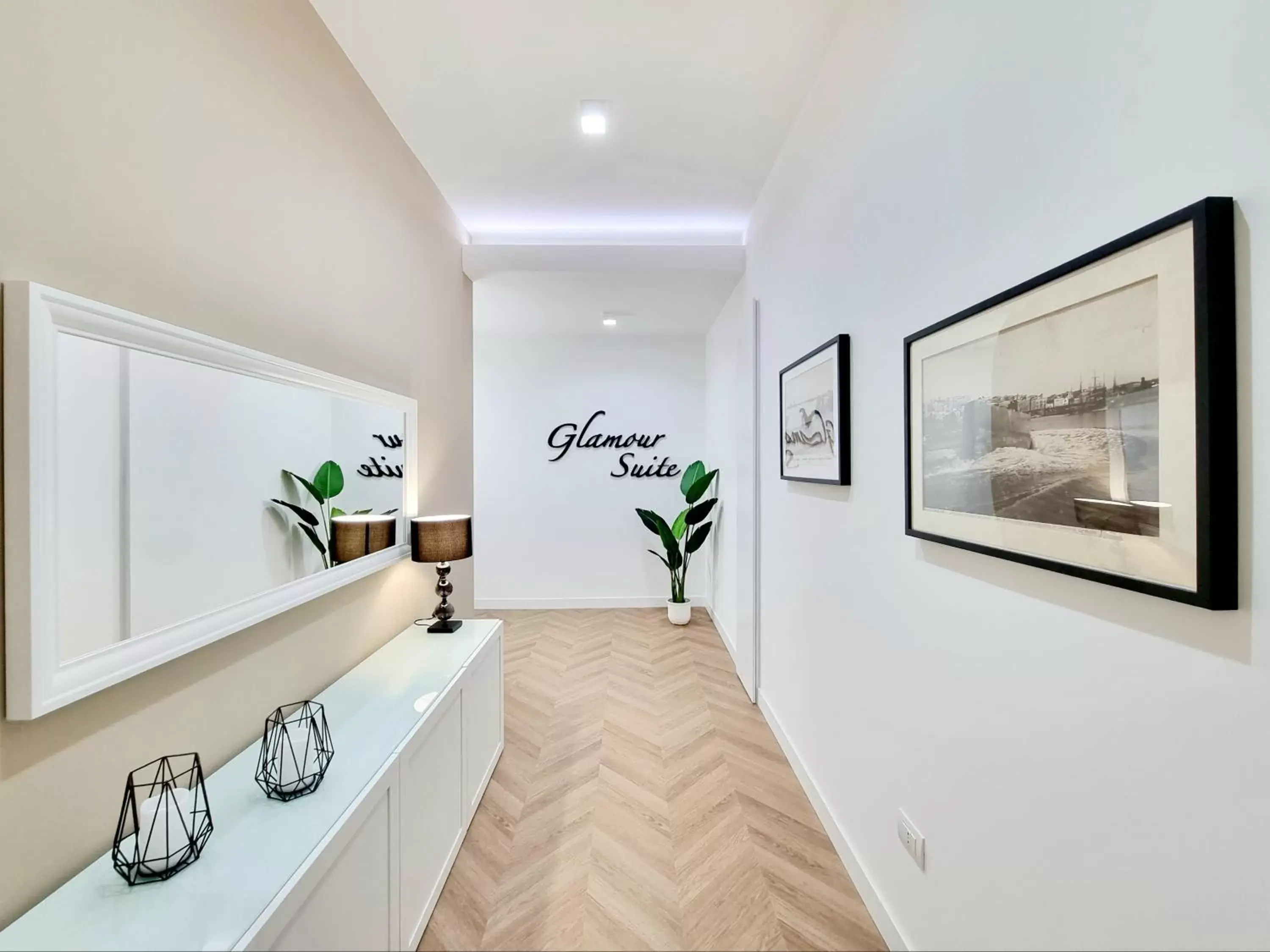 Quadruple Room with Private Bathroom in Glamour Suite Cagliari Quadruple Room with Private Bathroom in Glamour Suite Cagliari