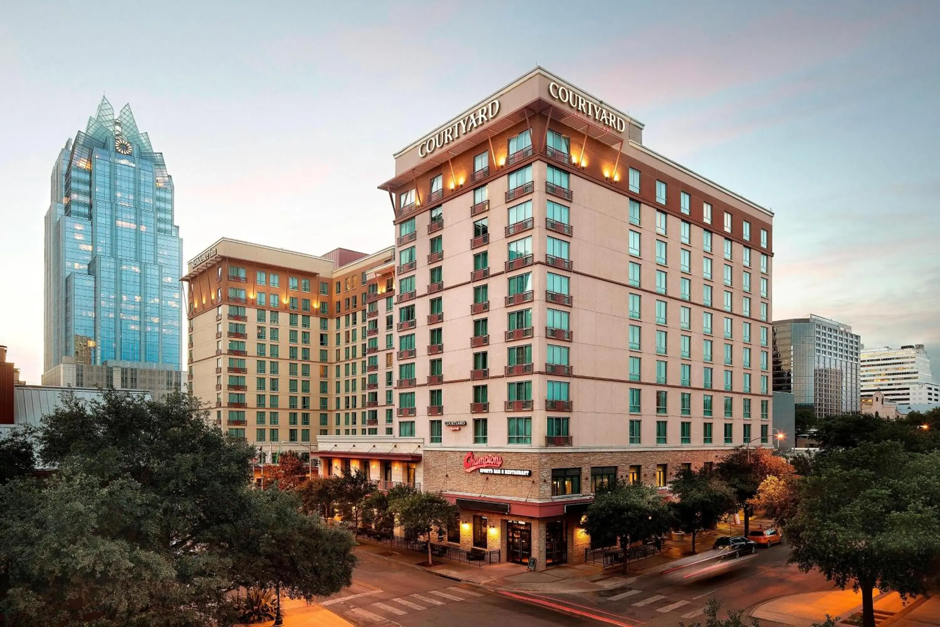 Property building in Residence Inn Austin Downtown / Convention Center