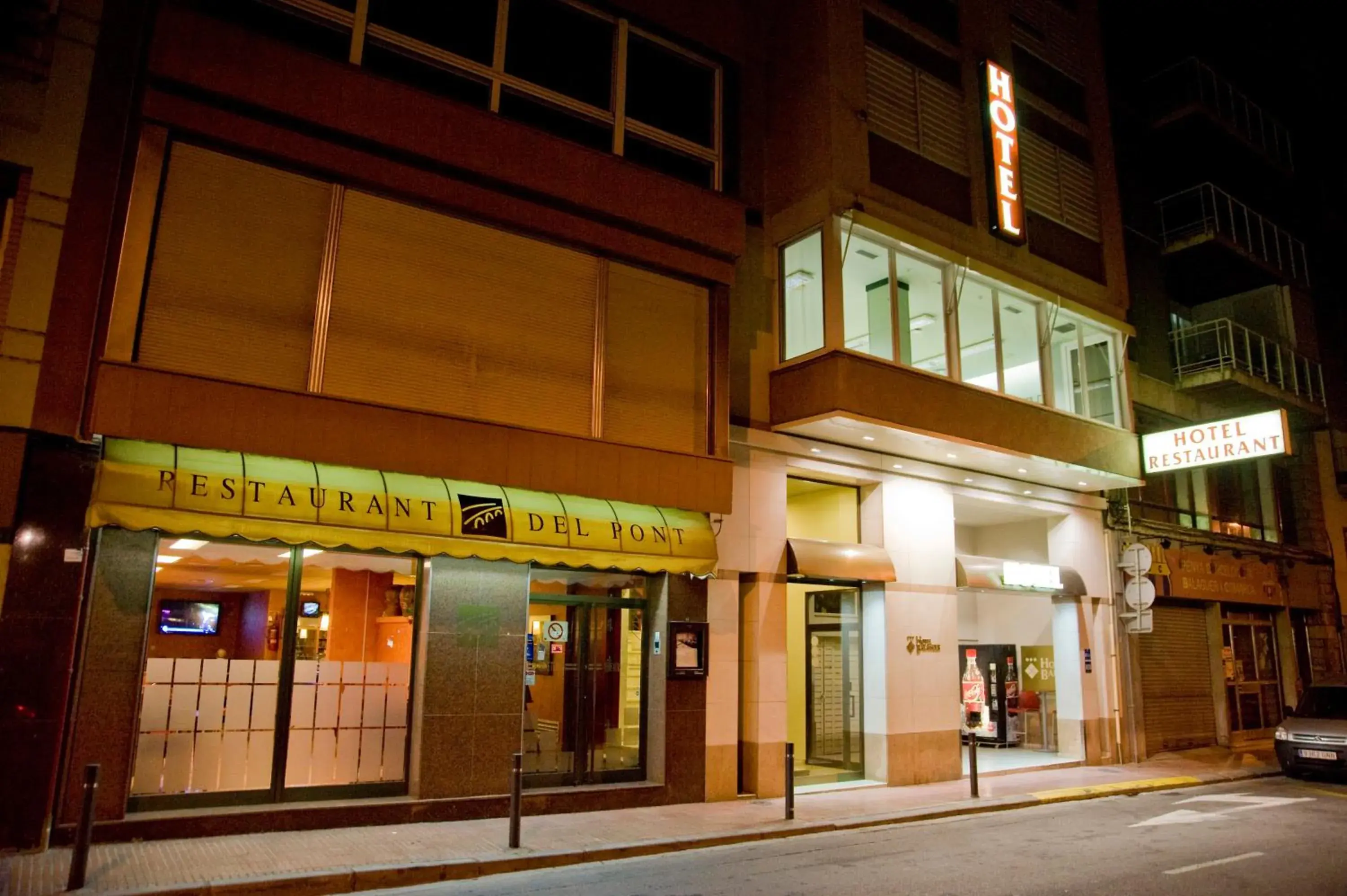 Facade/entrance, Property Building in Hotel Balaguer