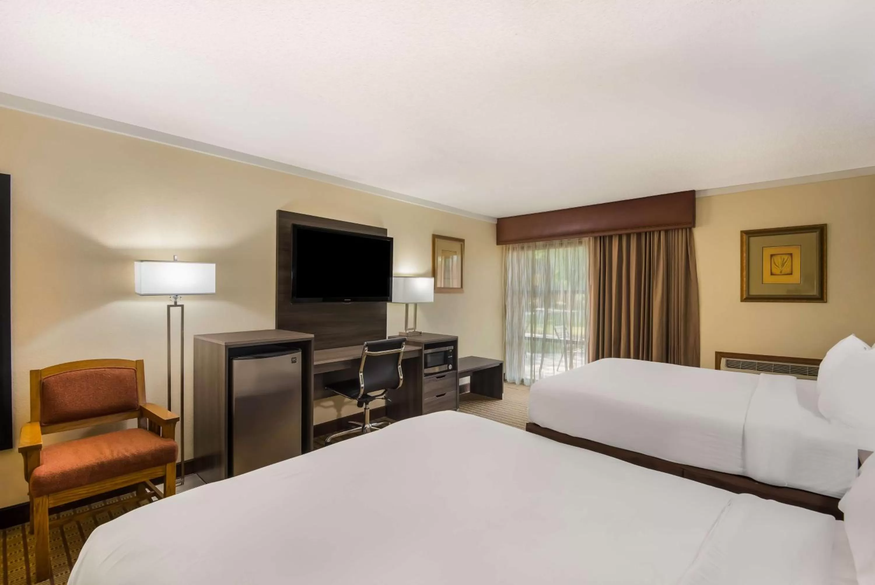 Bedroom, Bed in Best Western Prairie Inn & Conference Center