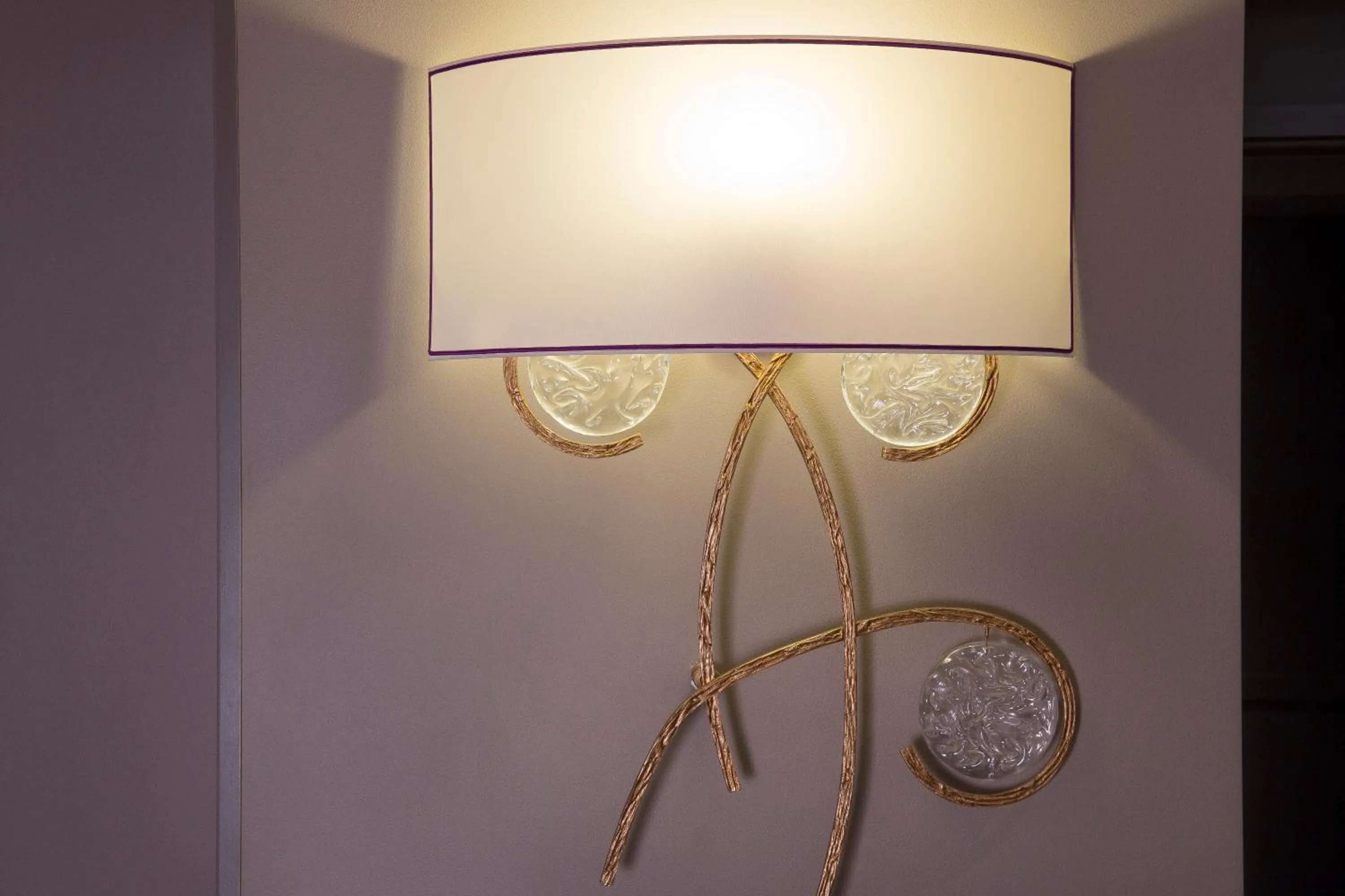 Decorative detail in Hôtel Mondial