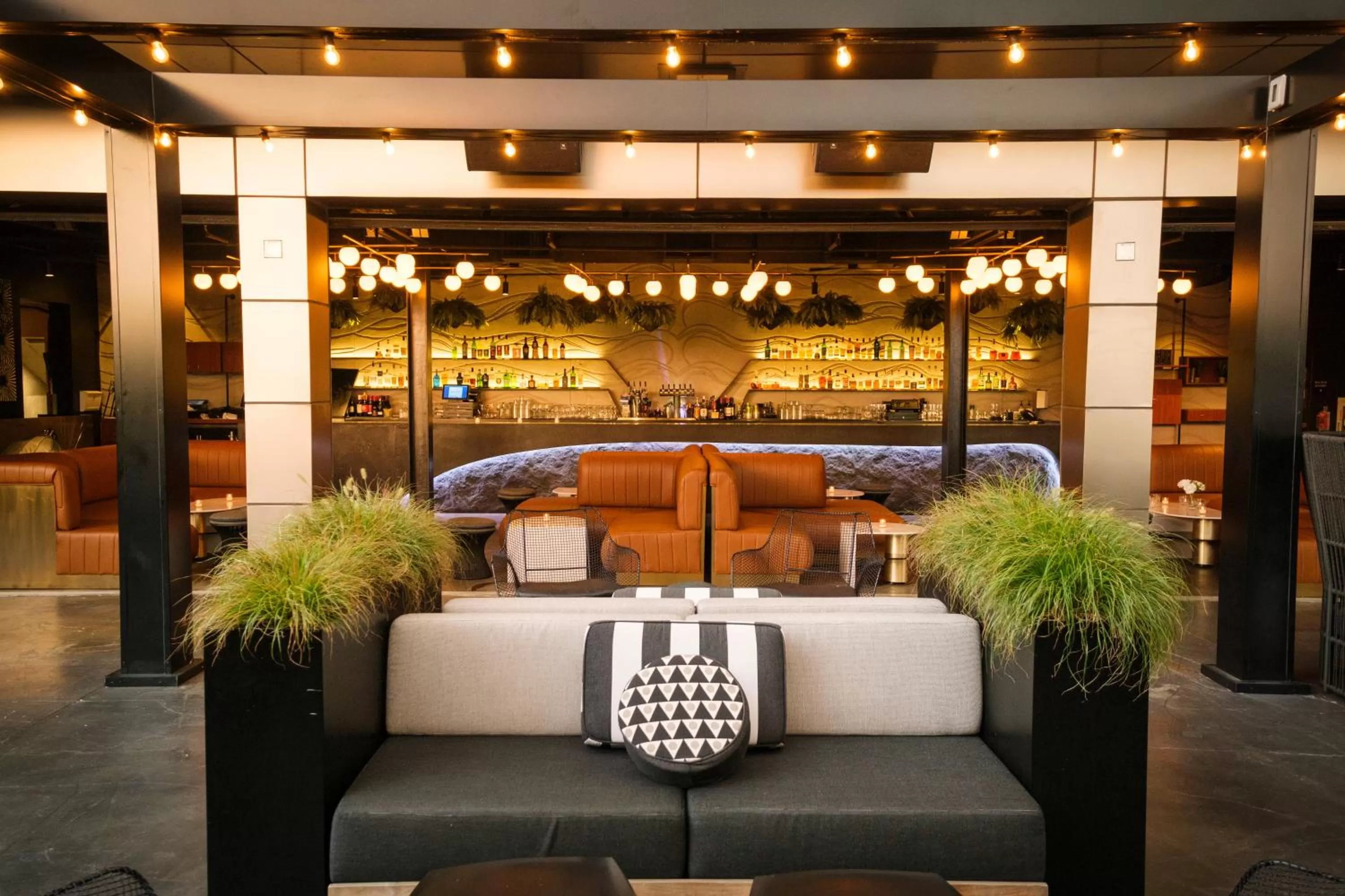 Restaurant/places to eat in Kimpton Hotel Monaco Philadelphia by IHG