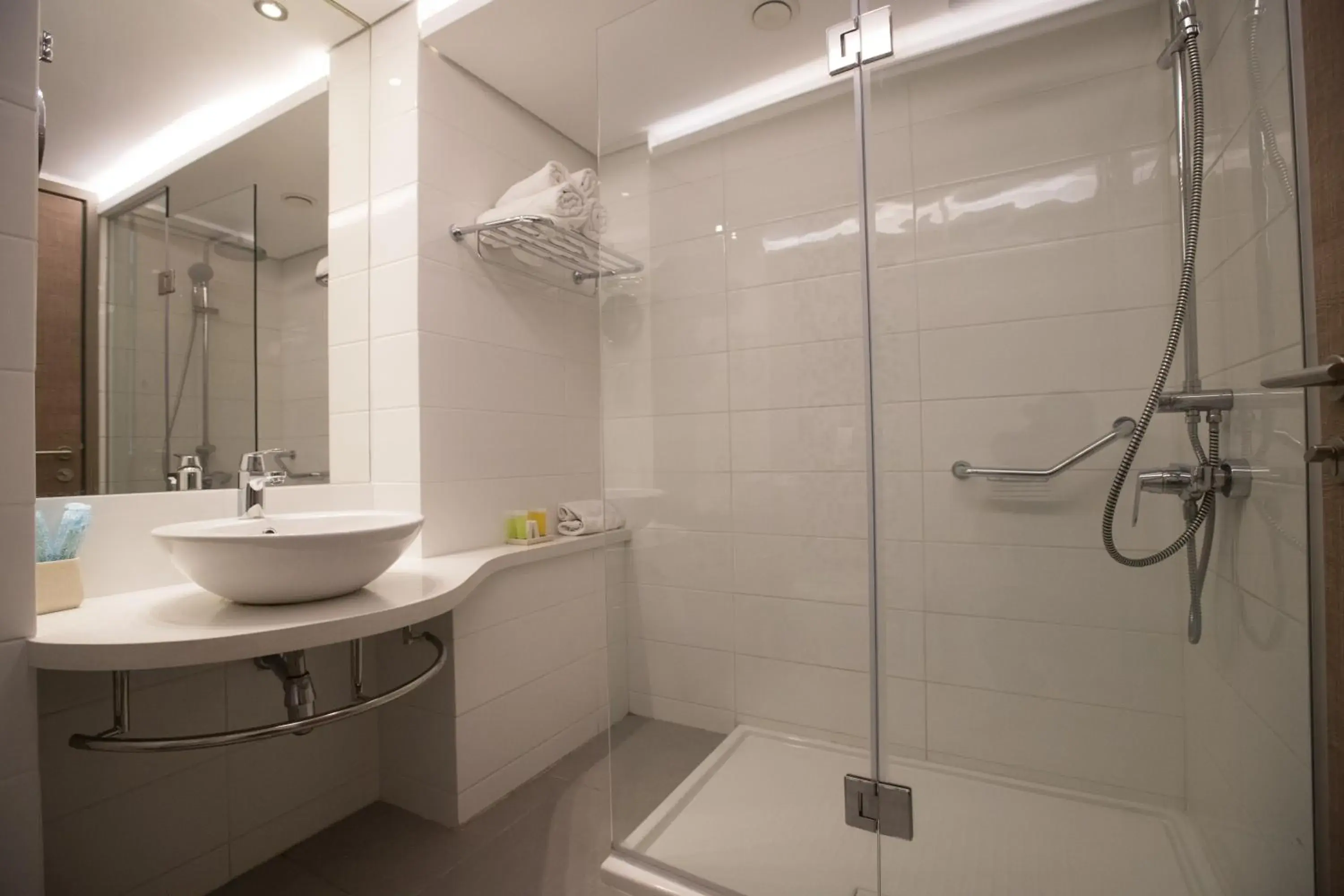 Bathroom in Vassos Nissi Plage Hotel & Spa
