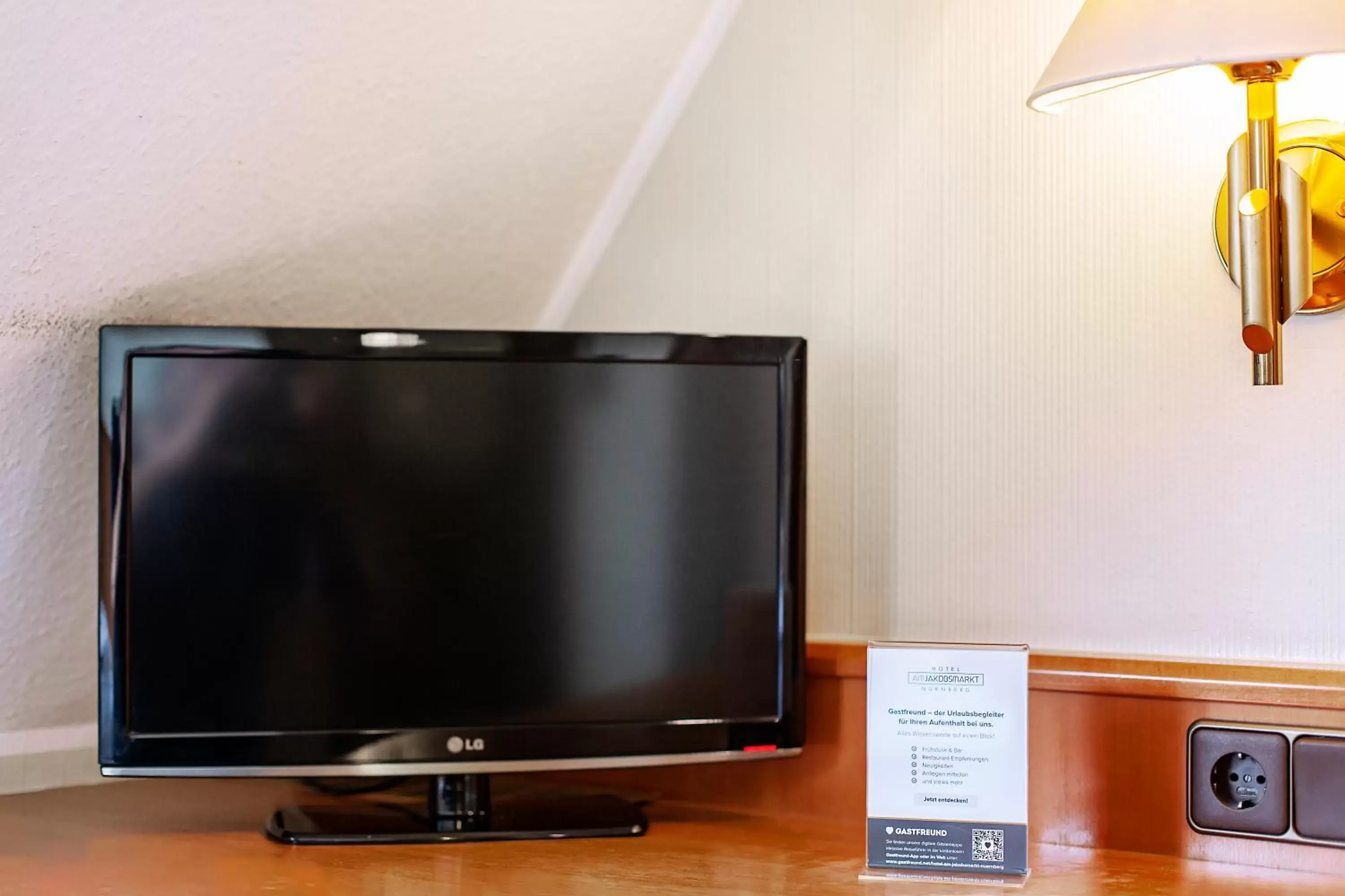 TV and multimedia, TV/Entertainment Center in Hotel am Jakobsmarkt