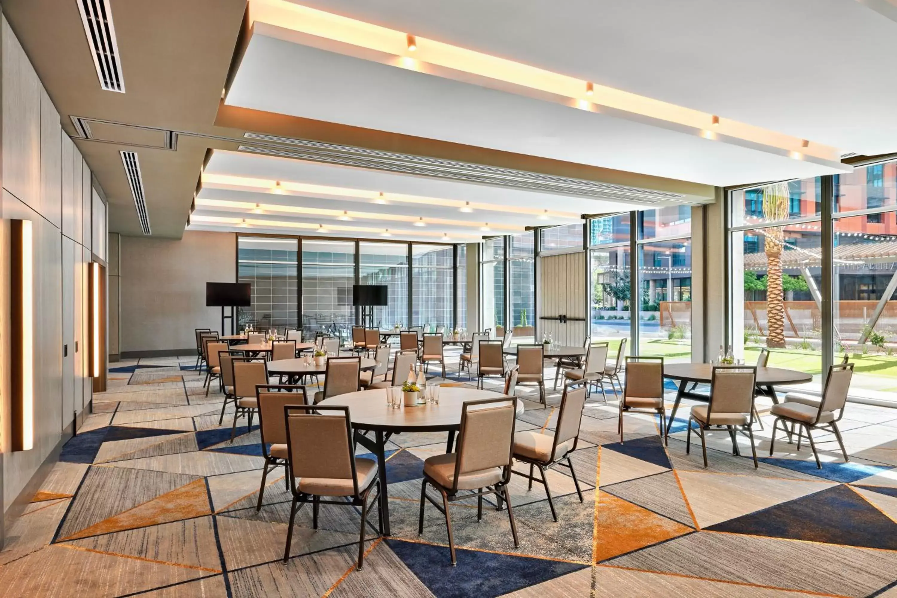 Banquet/Function facilities, Restaurant/Places to Eat in Omni Tempe Hotel at ASU
