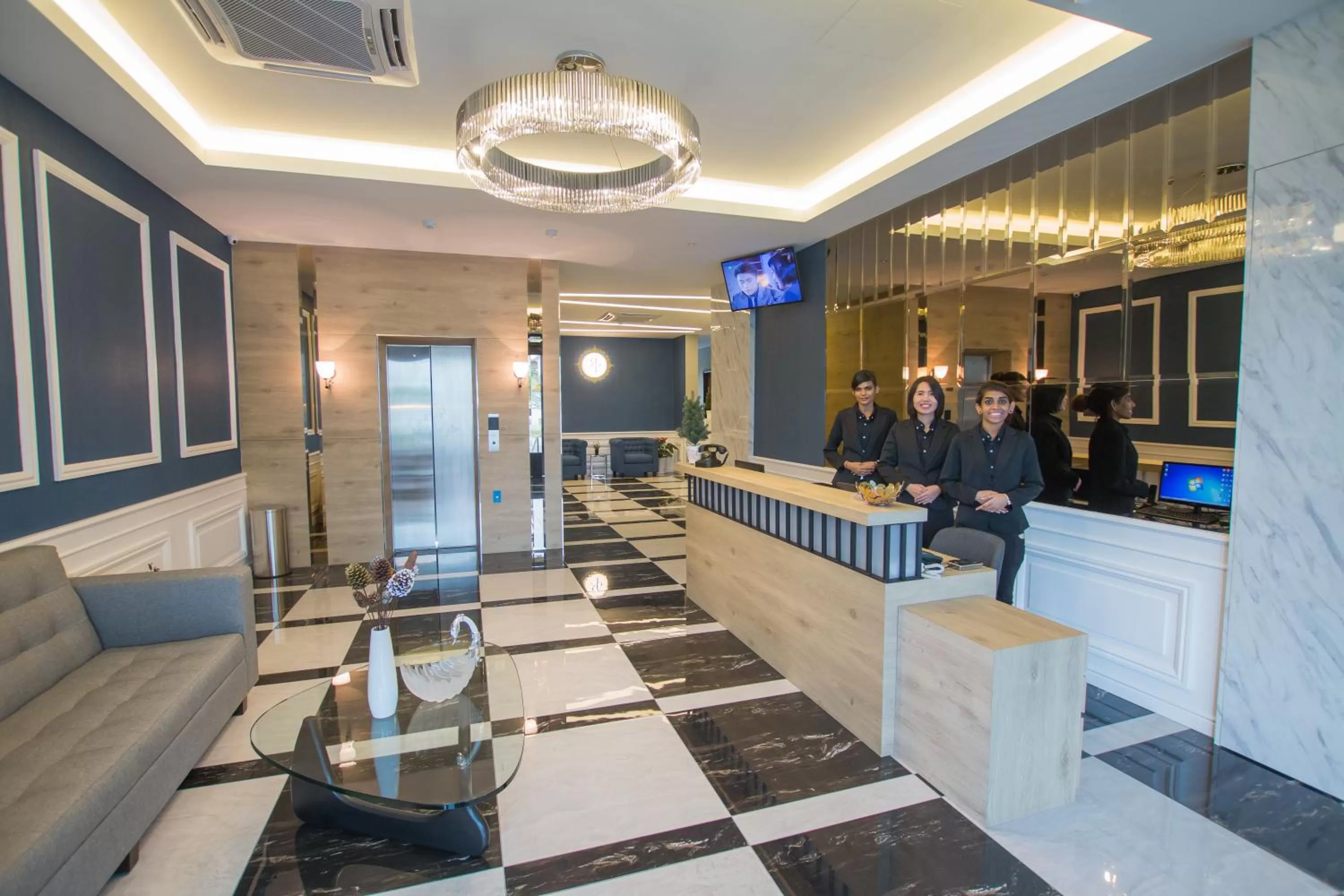 Lobby or reception in Redpine Boutique Hotel