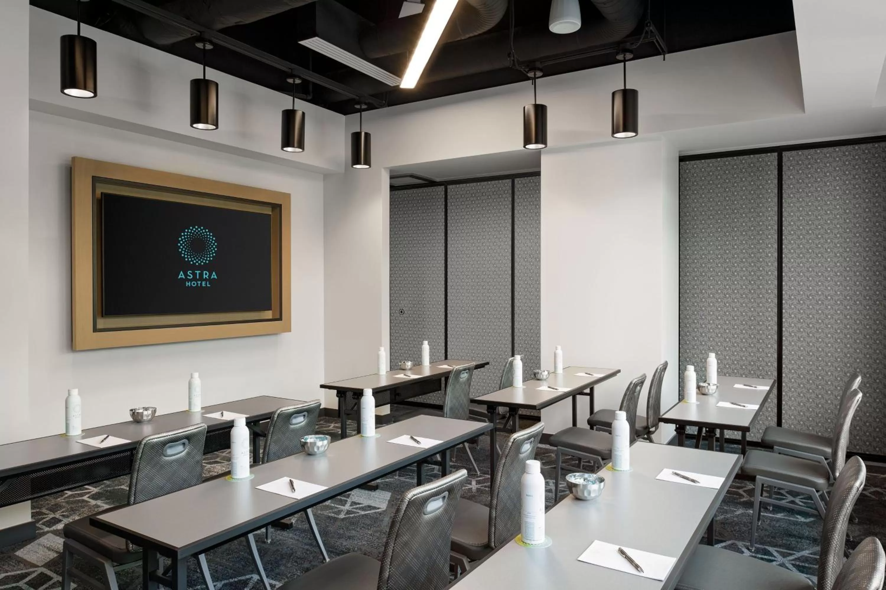 Meeting/conference room in Astra Hotel, Seattle, a Tribute Portfolio Hotel