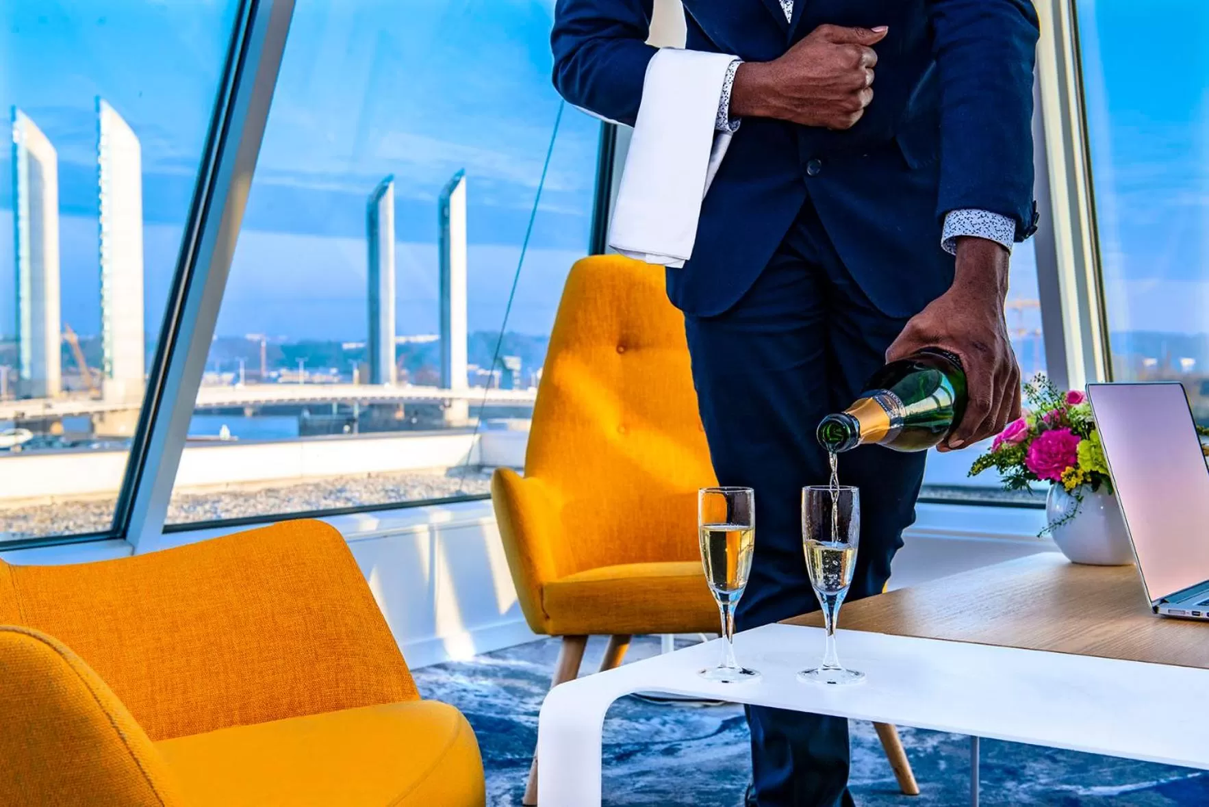 Drinks in Seeko'o Hotel Bordeaux